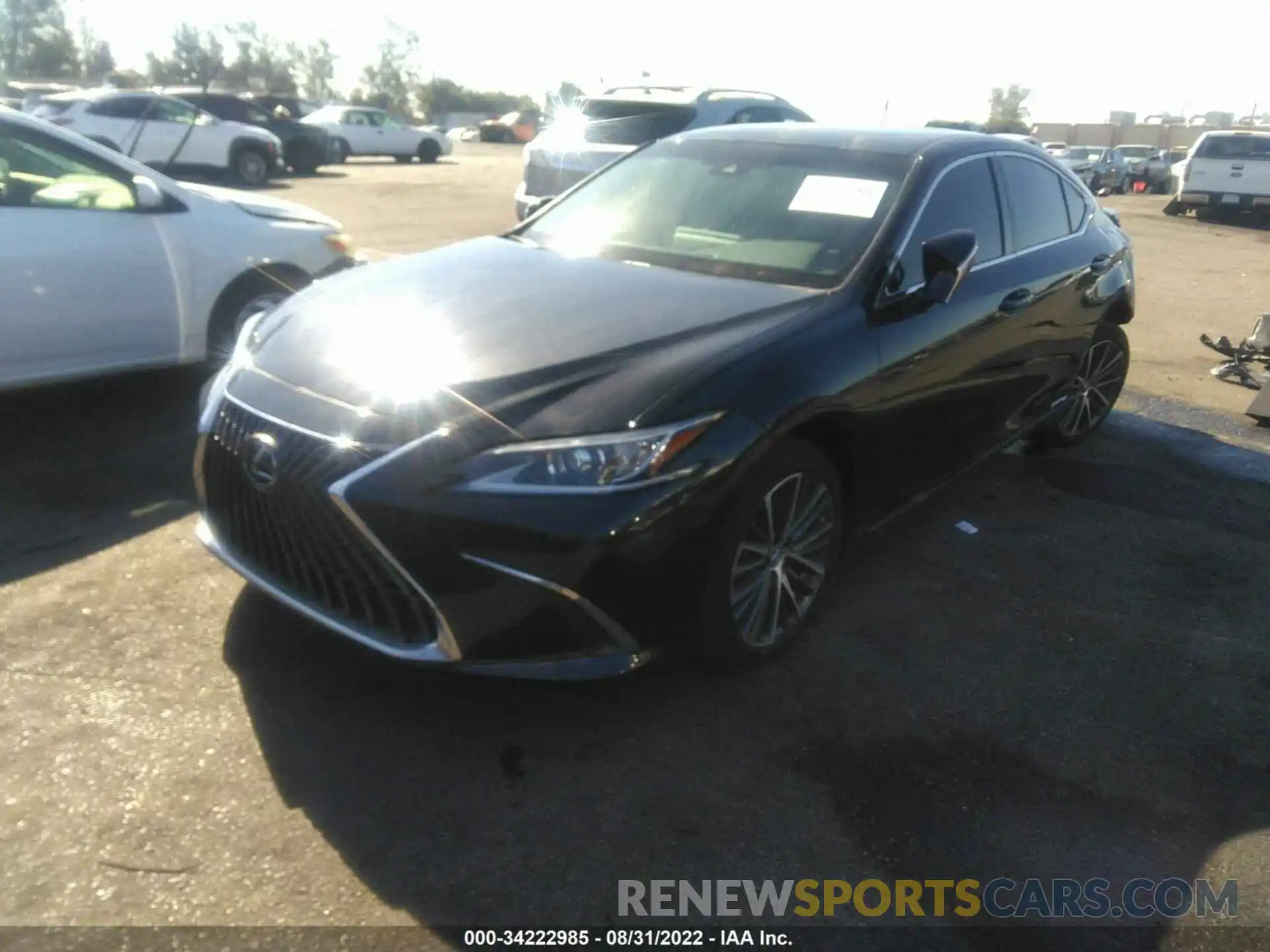 2 Photograph of a damaged car 58ADA1C11NU016303 LEXUS ES 2022