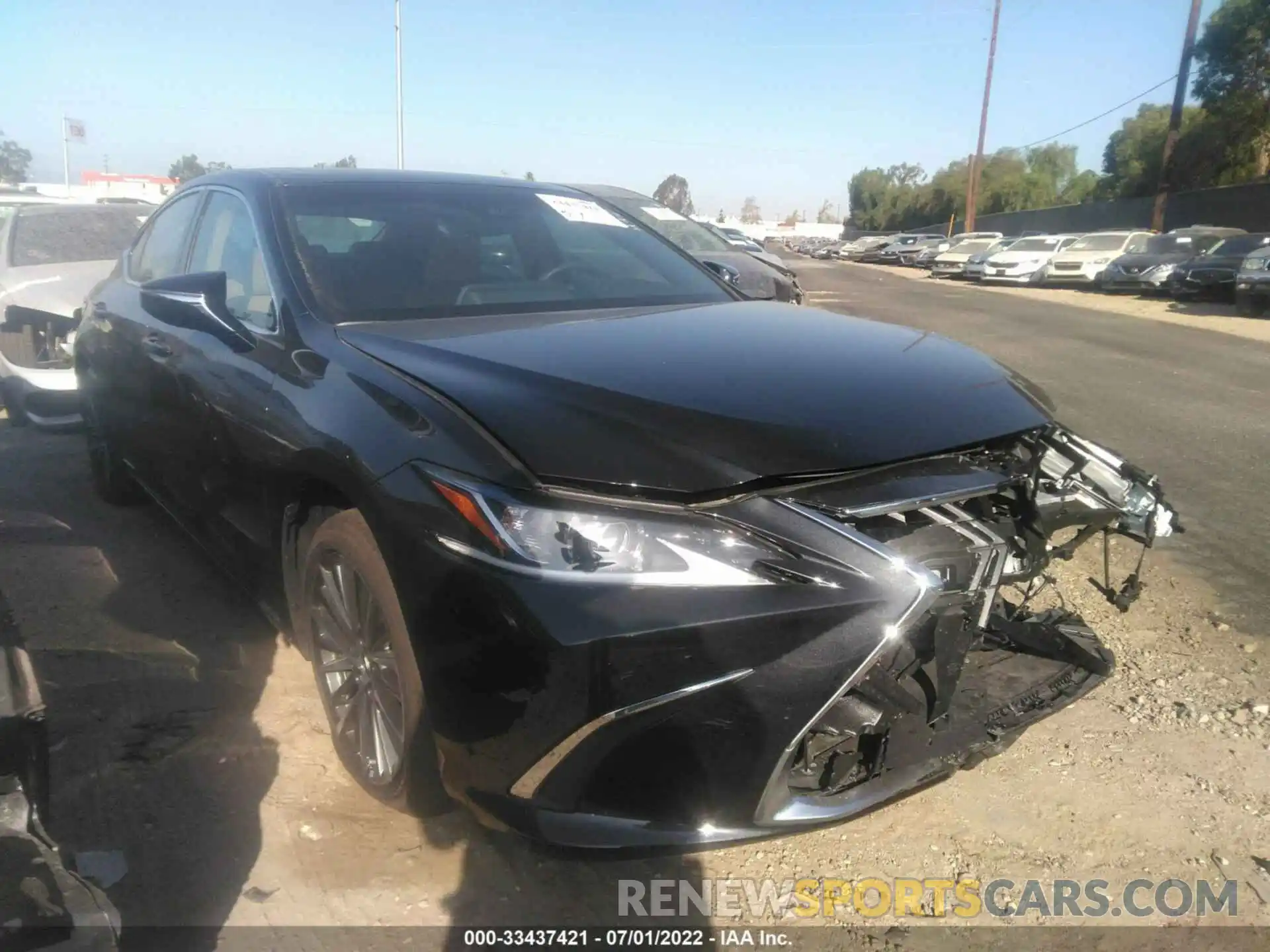 1 Photograph of a damaged car 58ADA1C16NU017284 LEXUS ES 2022