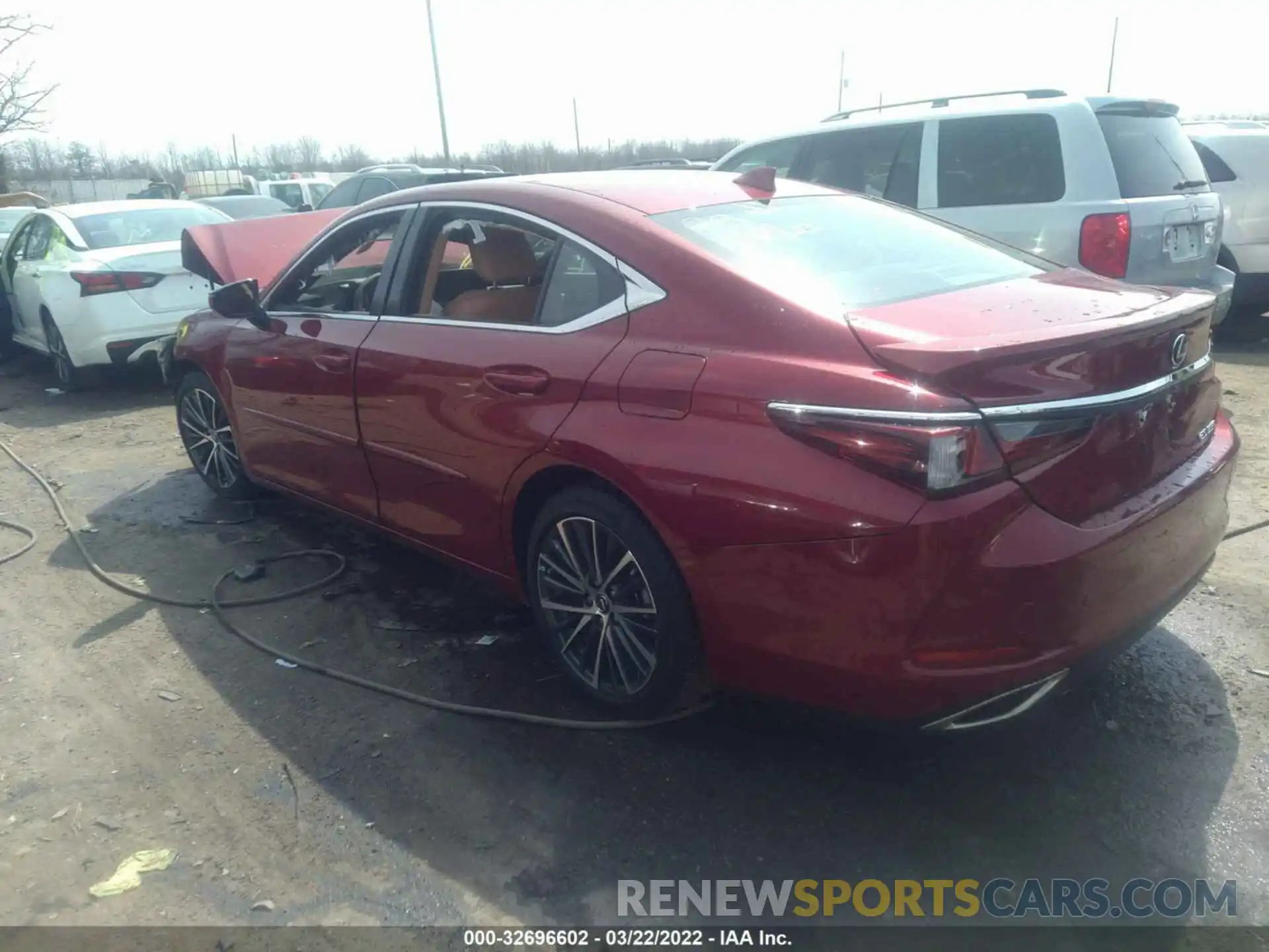 3 Photograph of a damaged car 58ADZ1B10NU121327 LEXUS ES 2022