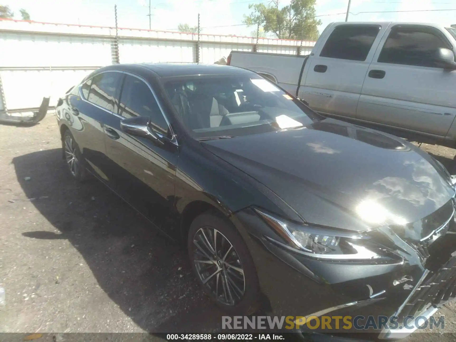 1 Photograph of a damaged car 58ADZ1B13NU124920 LEXUS ES 2022