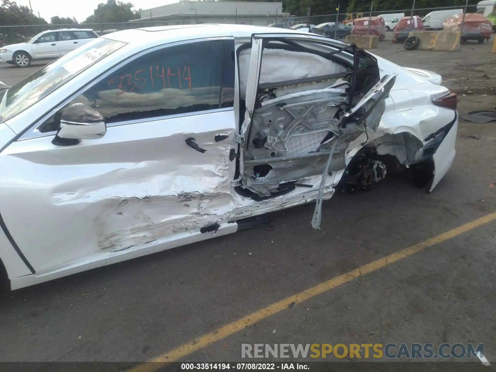 6 Photograph of a damaged car 58ADZ1B13NU128143 LEXUS ES 2022