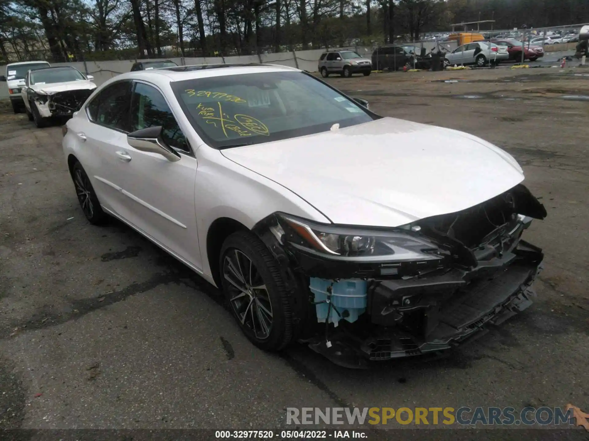 1 Photograph of a damaged car 58ADZ1B18NU115615 LEXUS ES 2022