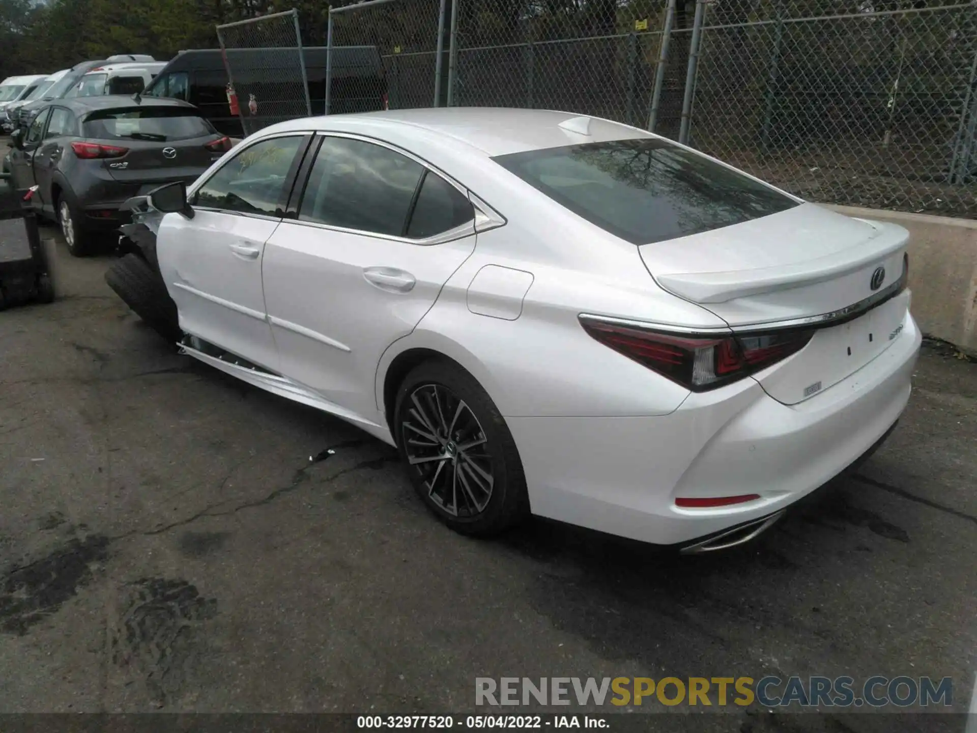 3 Photograph of a damaged car 58ADZ1B18NU115615 LEXUS ES 2022