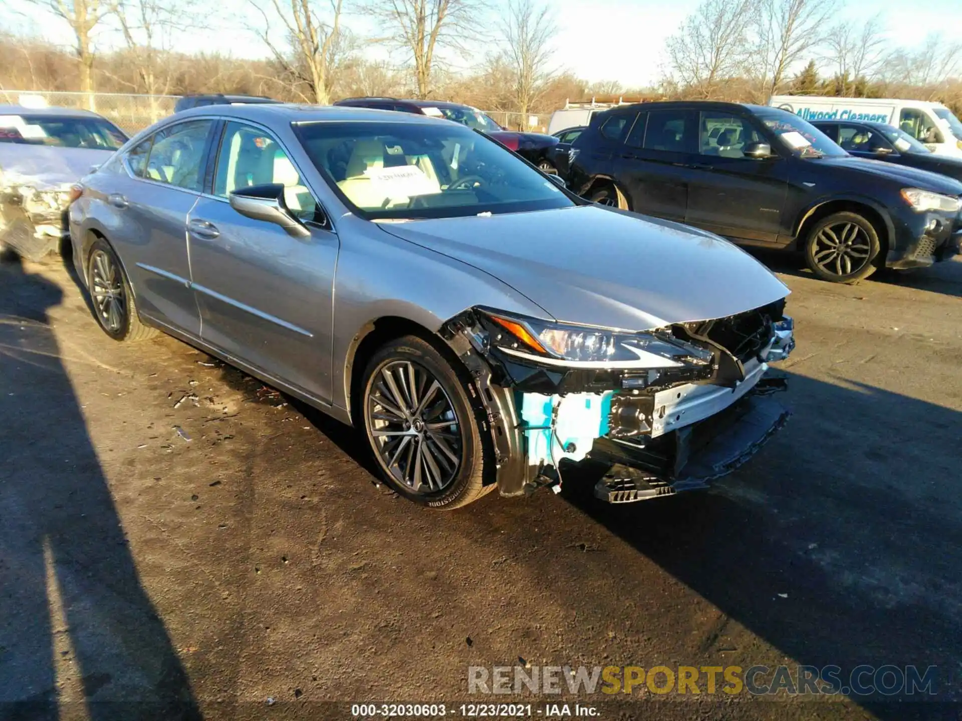 1 Photograph of a damaged car 58ADZ1B19NU114909 LEXUS ES 2022