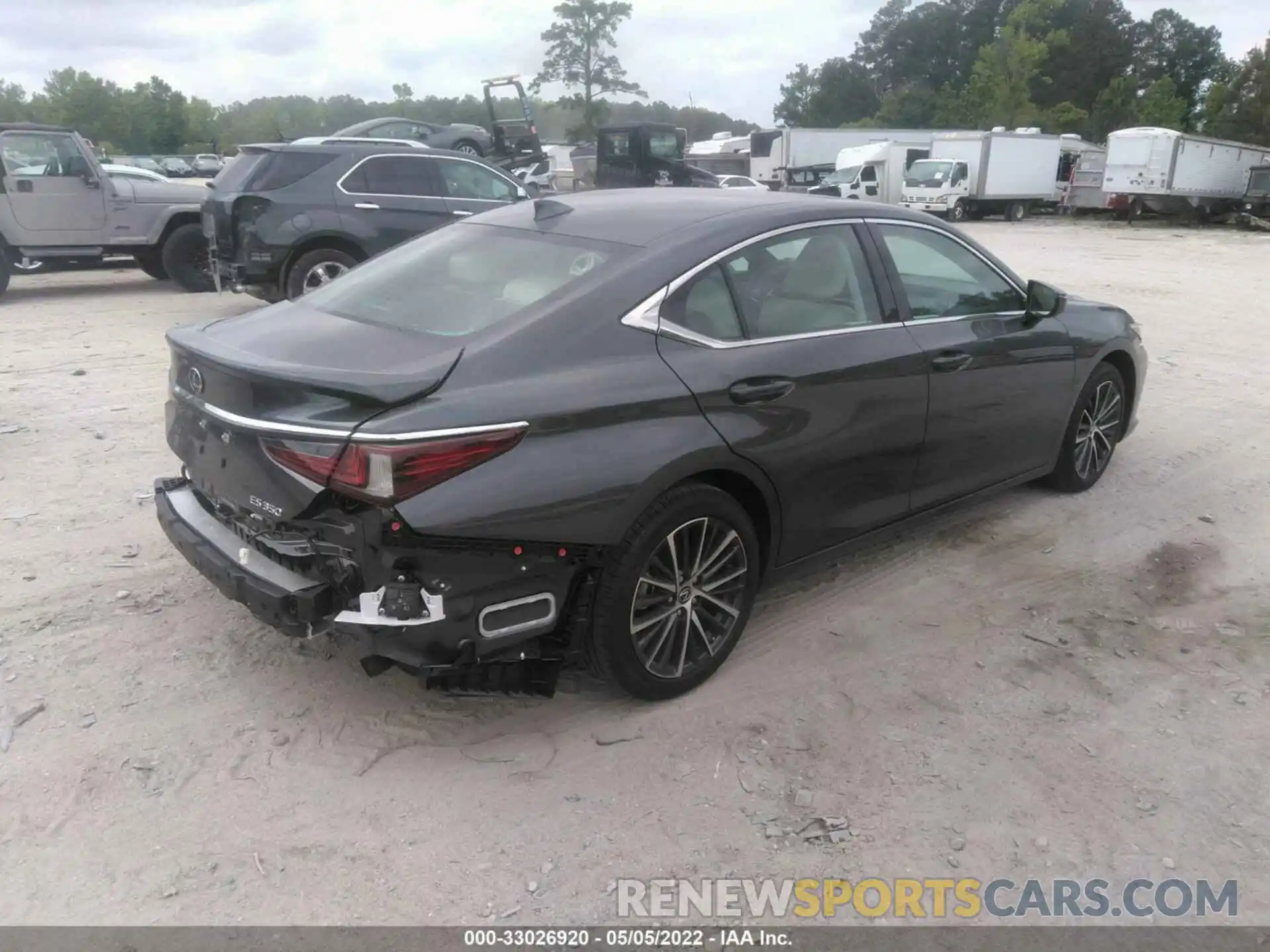 4 Photograph of a damaged car 58ADZ1B1XNU126891 LEXUS ES 2022