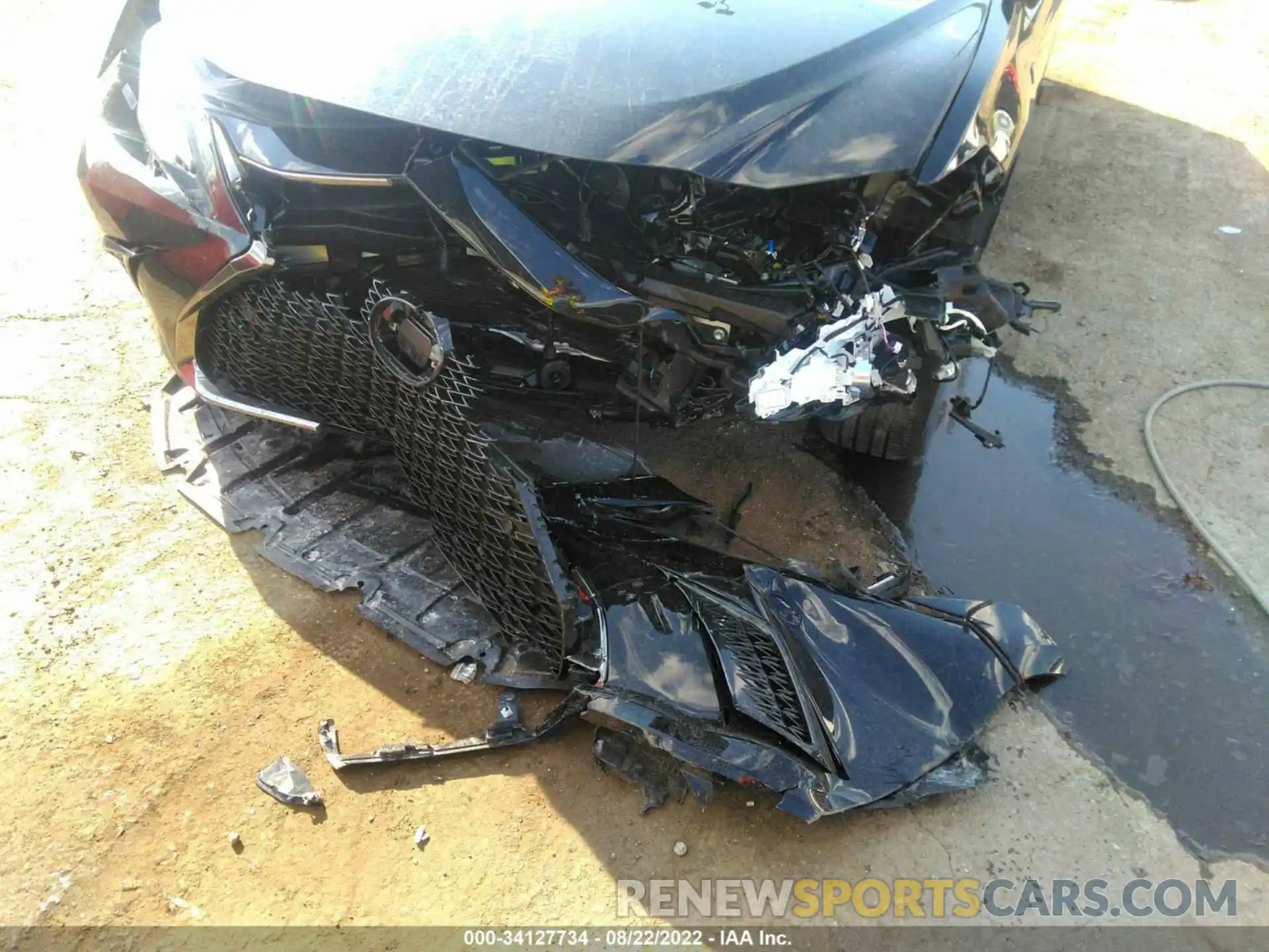 6 Photograph of a damaged car 58AGA1C1XNU023652 LEXUS ES 2022