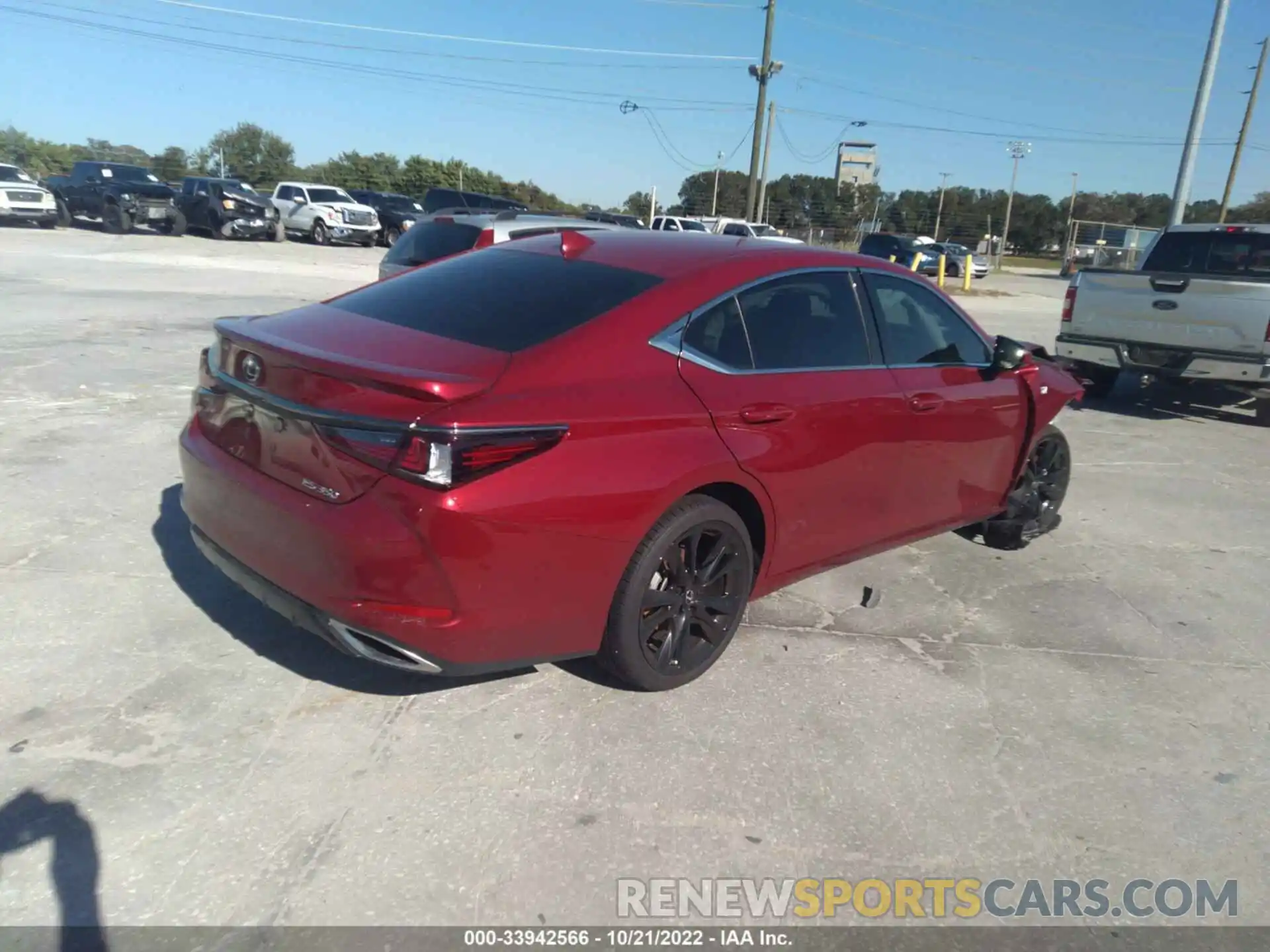 4 Photograph of a damaged car 58AGZ1B12NU128356 LEXUS ES 2022