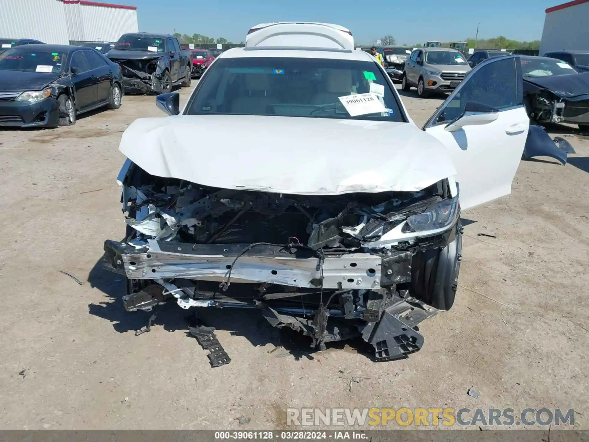 6 Photograph of a damaged car 58ADA1C16PU029552 LEXUS ES 2023