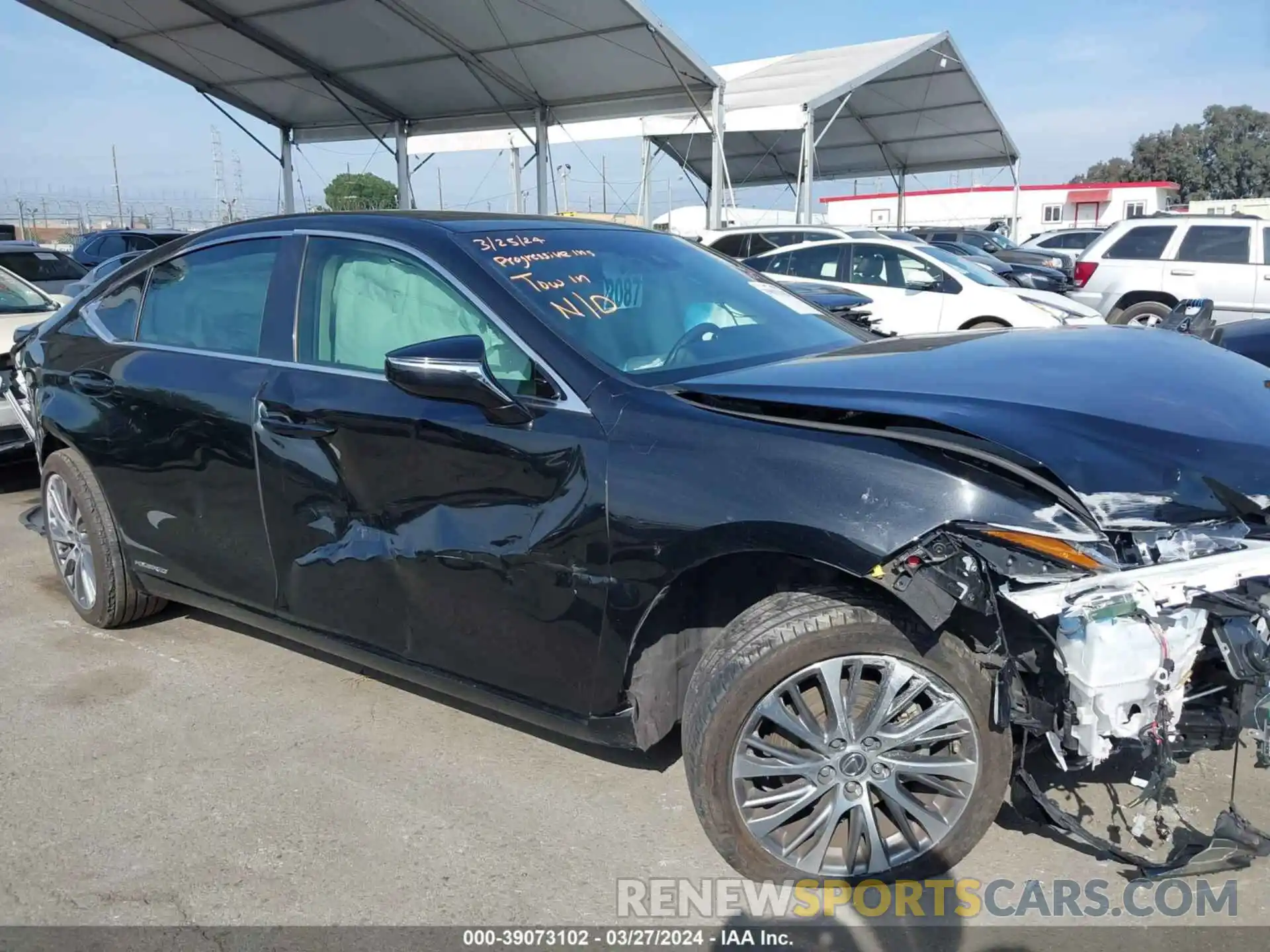 12 Photograph of a damaged car 58AB21B14KU001456 LEXUS ES 300H 2019