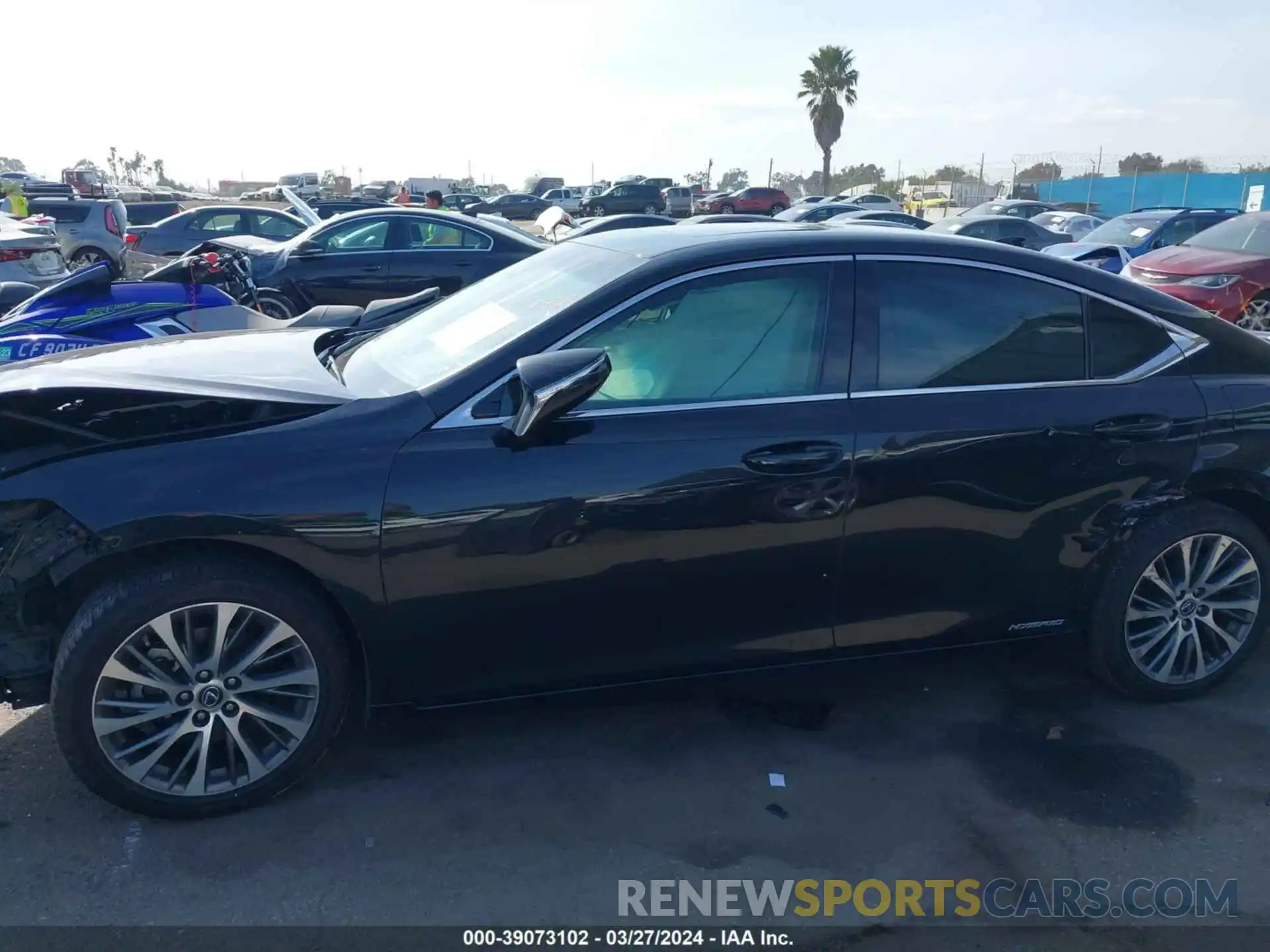 13 Photograph of a damaged car 58AB21B14KU001456 LEXUS ES 300H 2019