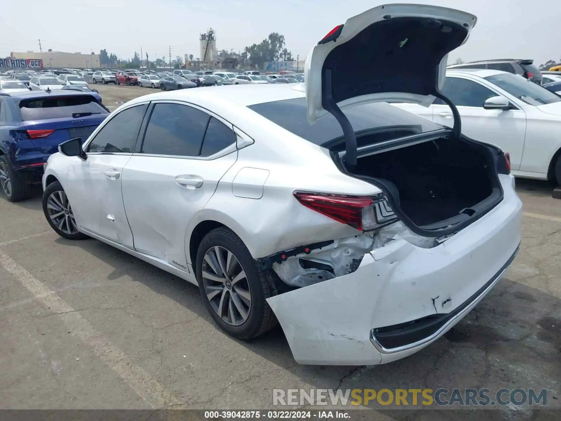 3 Photograph of a damaged car 58AD21B13LU005430 LEXUS ES 300H 2020