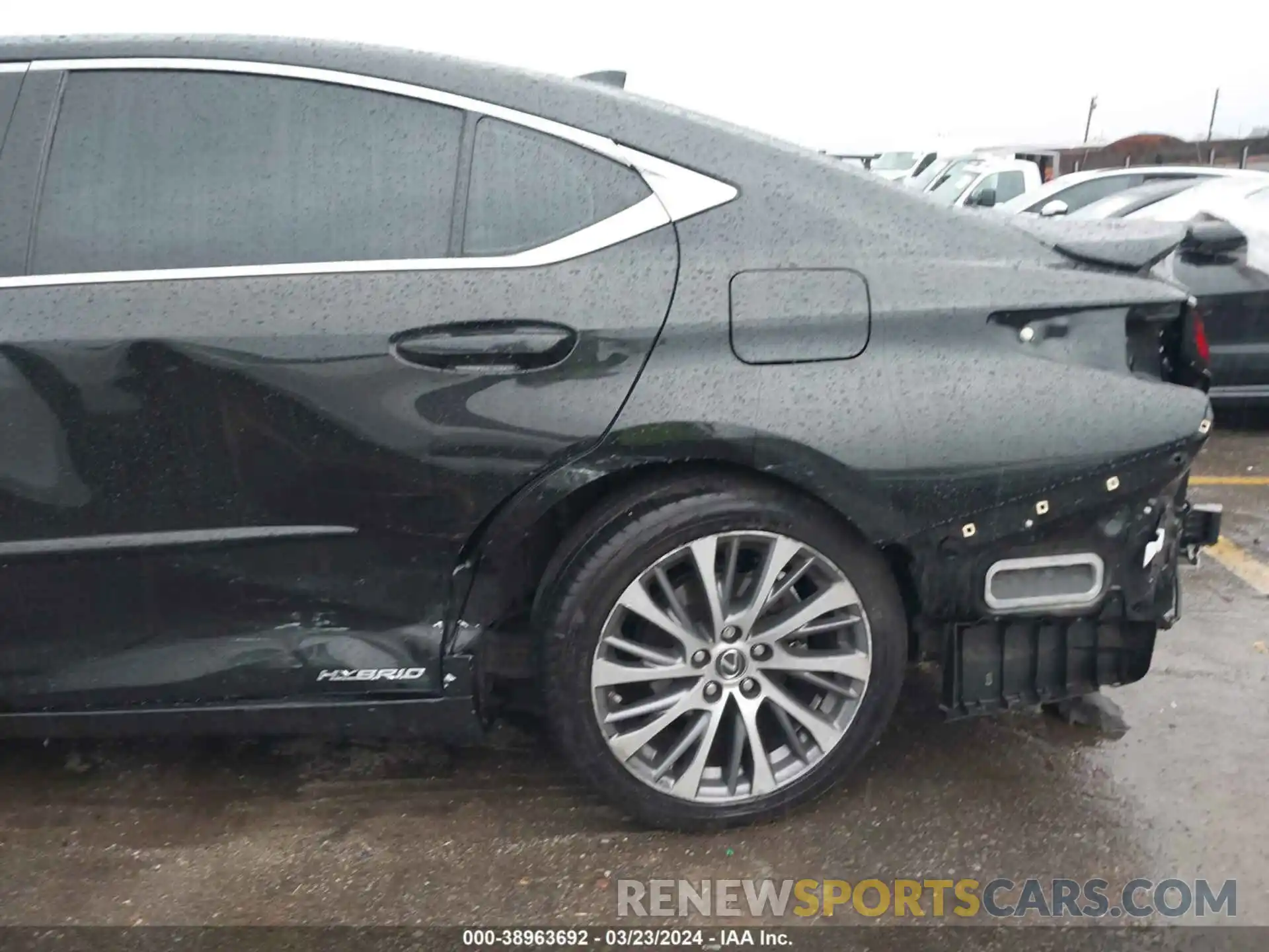 6 Photograph of a damaged car 58AD21B1XLU006669 LEXUS ES 300H 2020