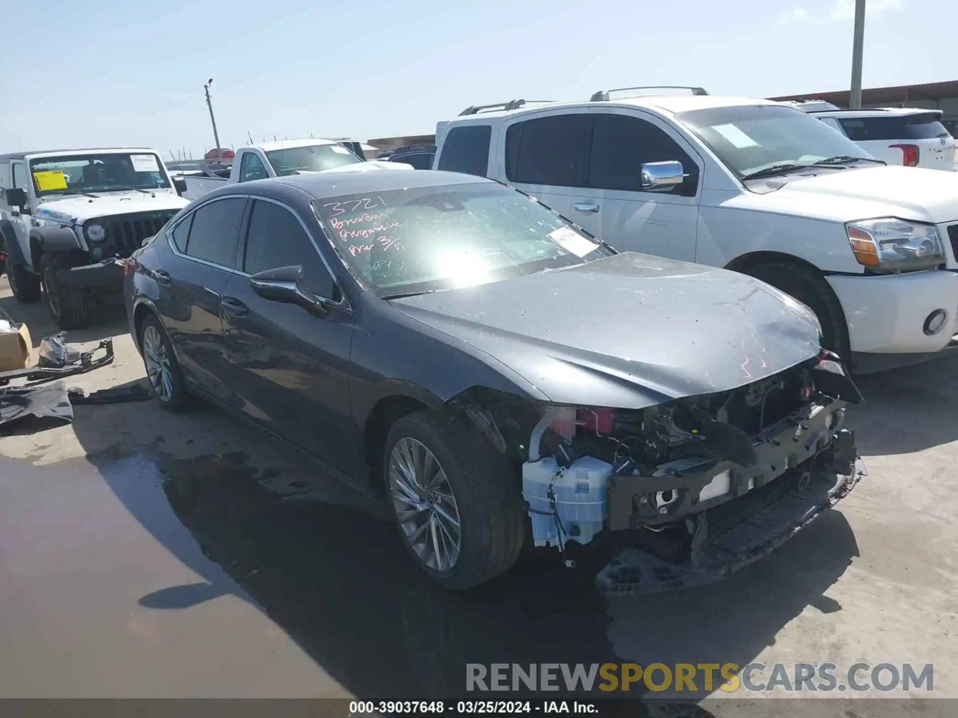 1 Photograph of a damaged car 58AFA1C12NU026136 LEXUS ES 300H 2022