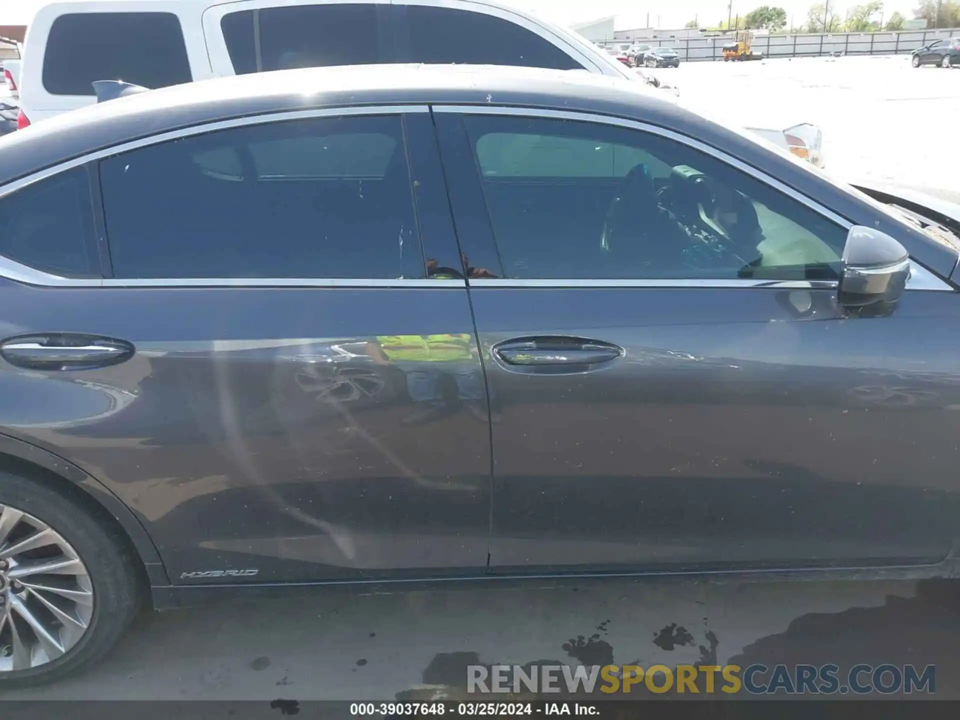 13 Photograph of a damaged car 58AFA1C12NU026136 LEXUS ES 300H 2022