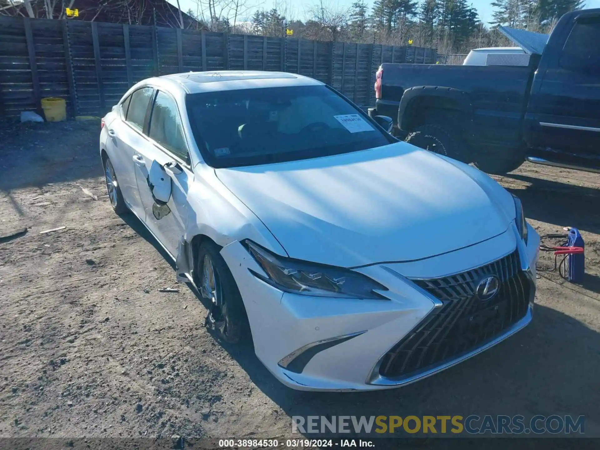 1 Photograph of a damaged car 58AFA1C15NU025014 LEXUS ES 300H 2022