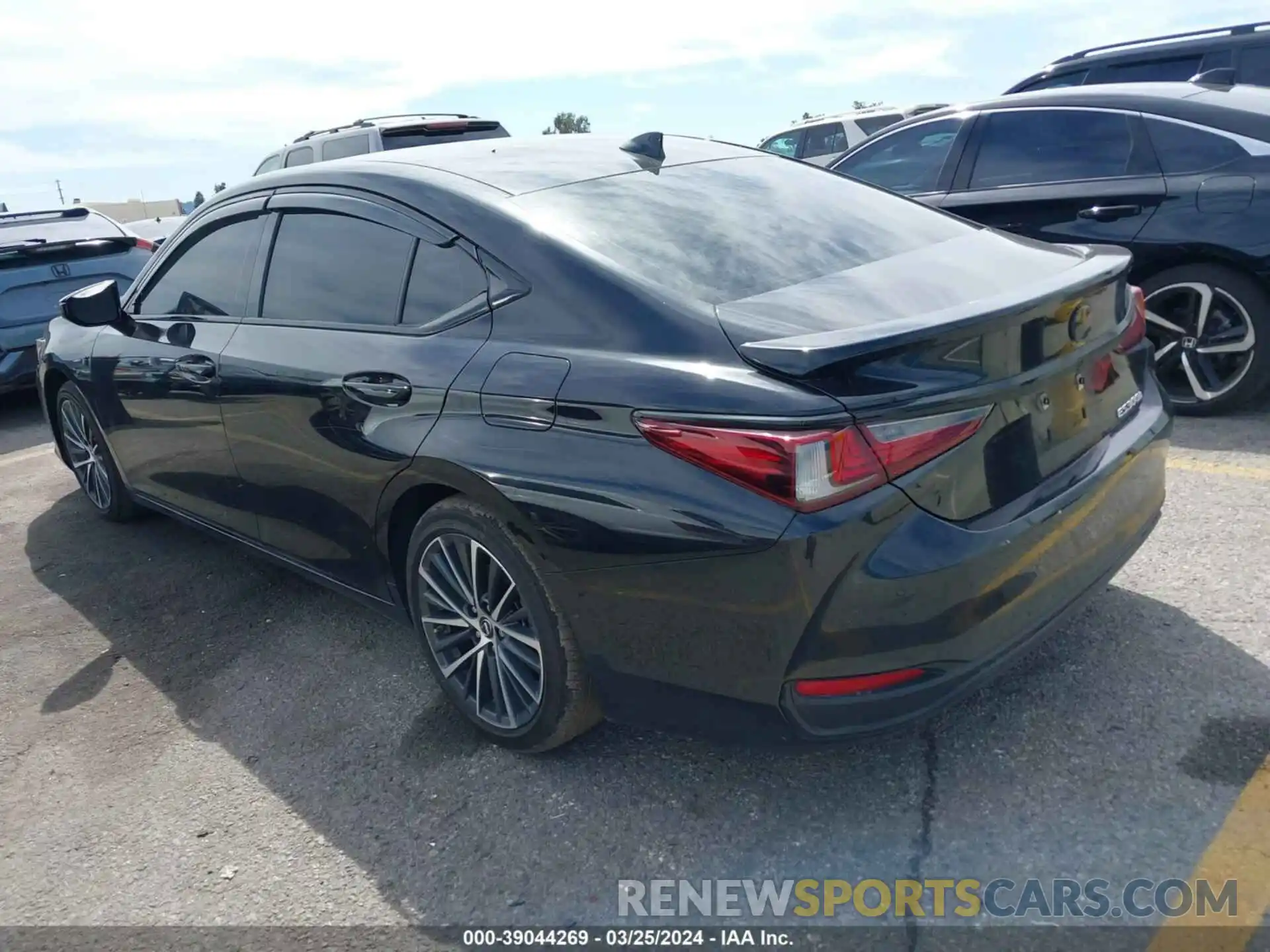 3 Photograph of a damaged car 58ADA1C10PU030969 LEXUS ES 300H 2023