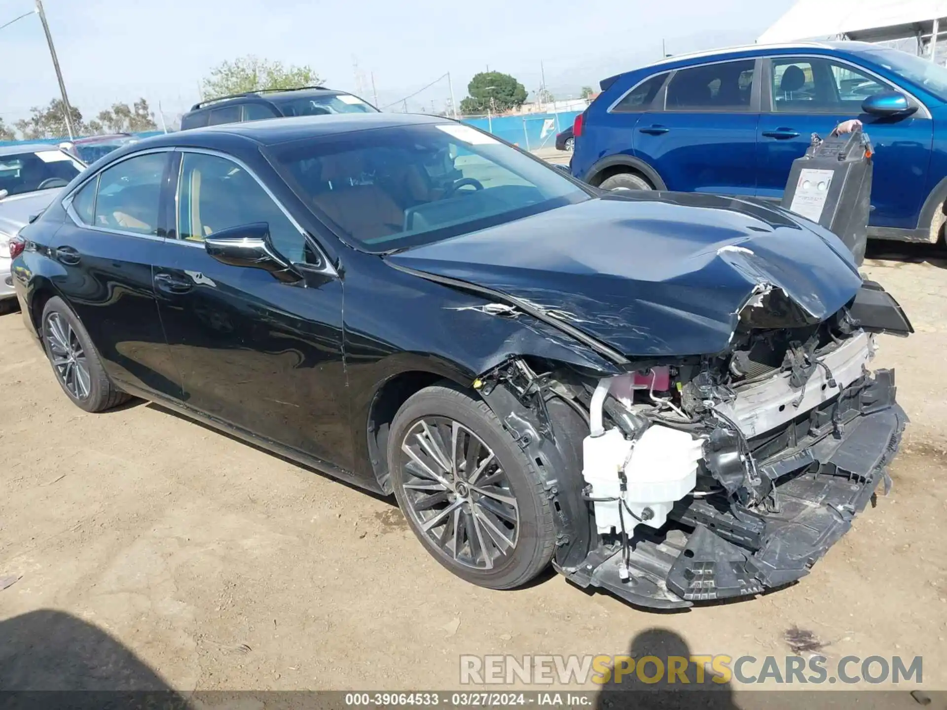 1 Photograph of a damaged car 58ADA1C10PU034522 LEXUS ES 300H 2023