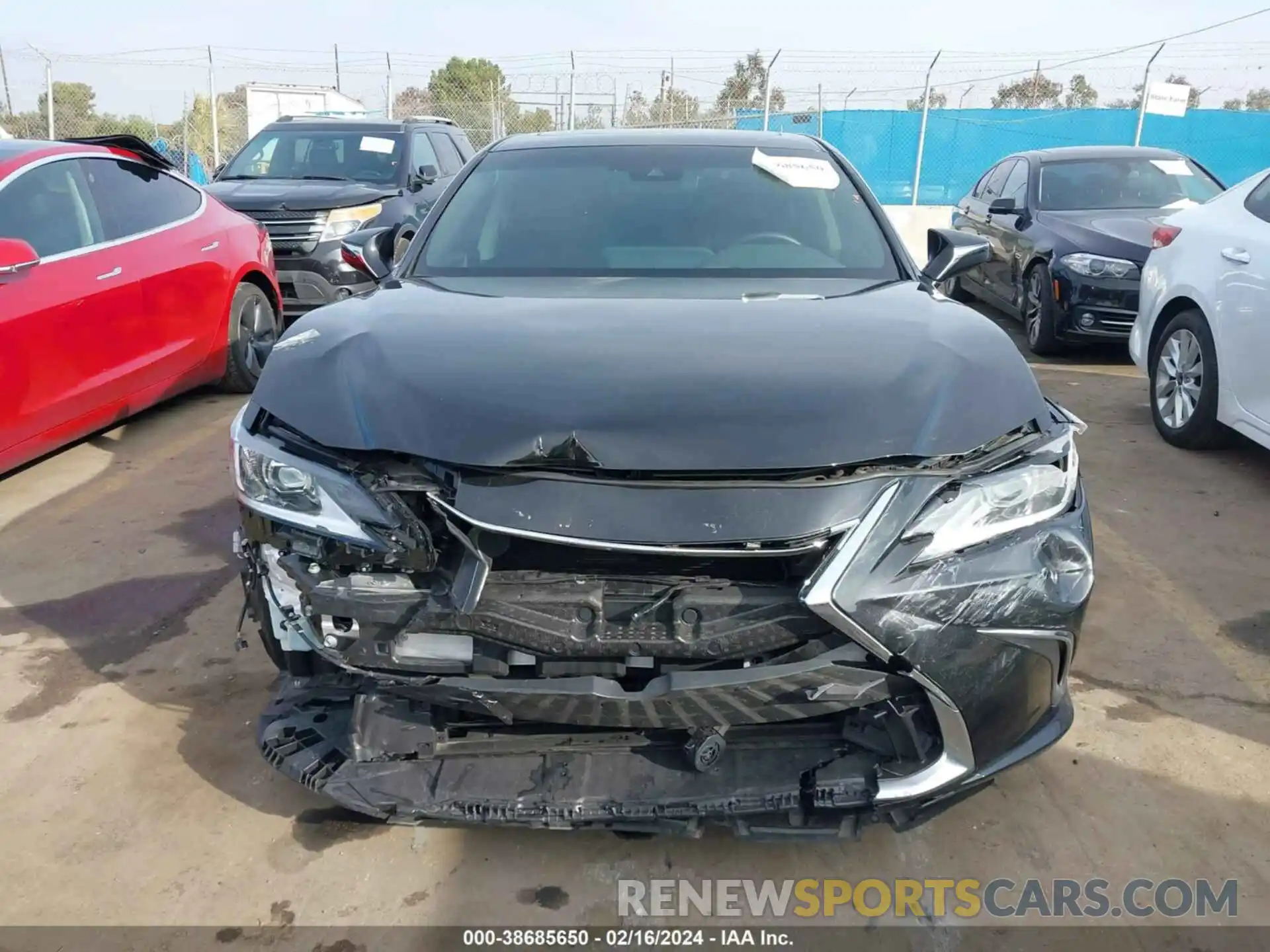 13 Photograph of a damaged car 58ADA1C12PU031895 LEXUS ES 300H 2023