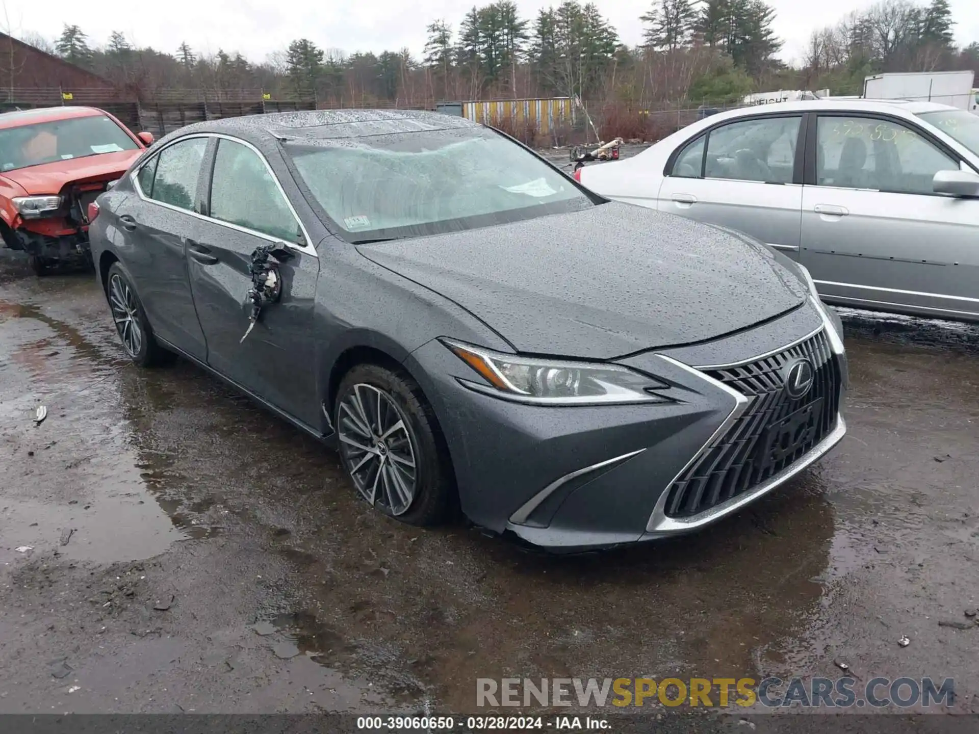 1 Photograph of a damaged car 58ADA1C13PU028908 LEXUS ES 300H 2023