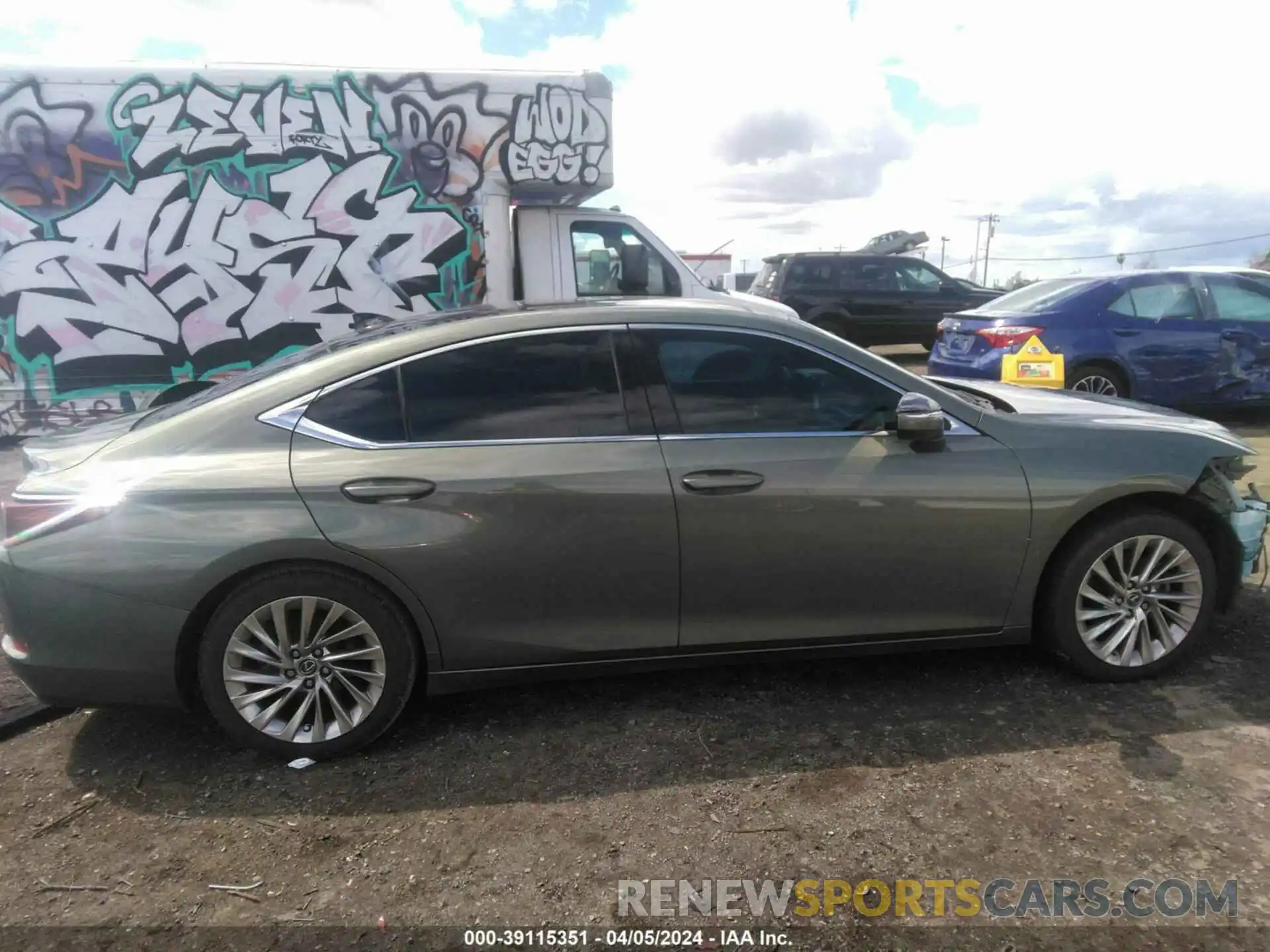 14 Photograph of a damaged car 58ABZ1B11KU050013 LEXUS ES 350 2019