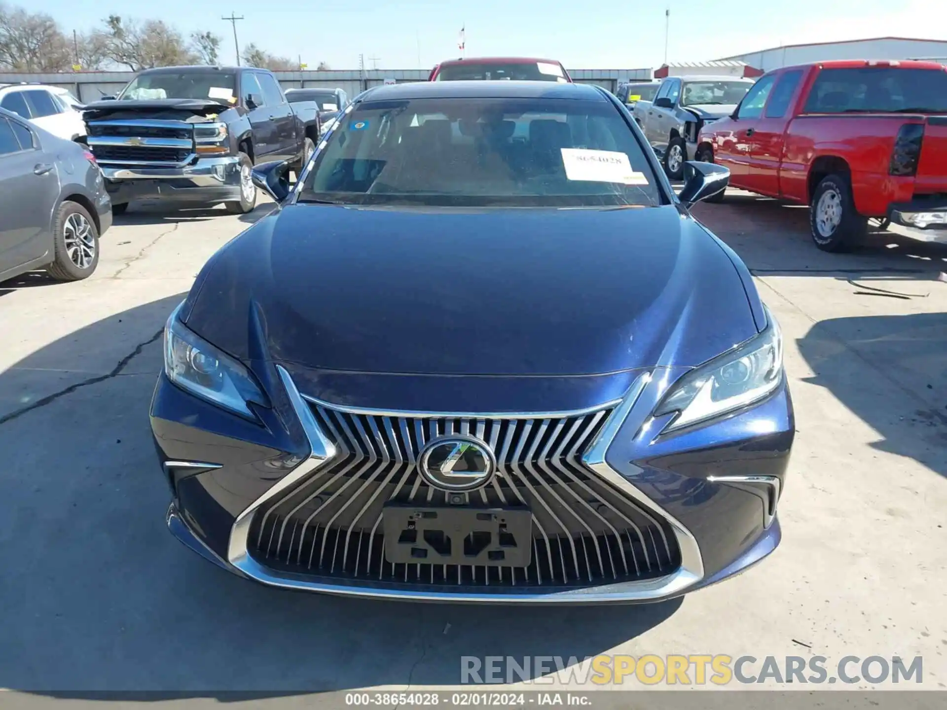 13 Photograph of a damaged car 58ABZ1B12KU023886 LEXUS ES 350 2019