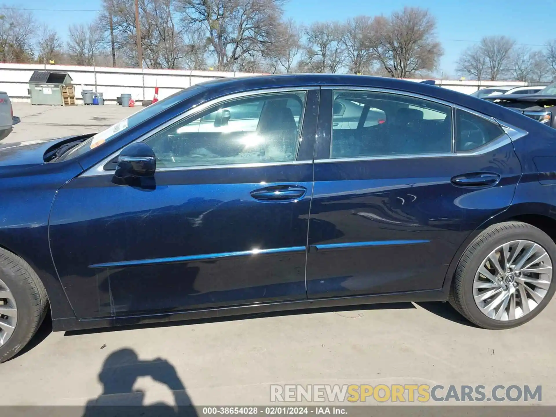 15 Photograph of a damaged car 58ABZ1B12KU023886 LEXUS ES 350 2019