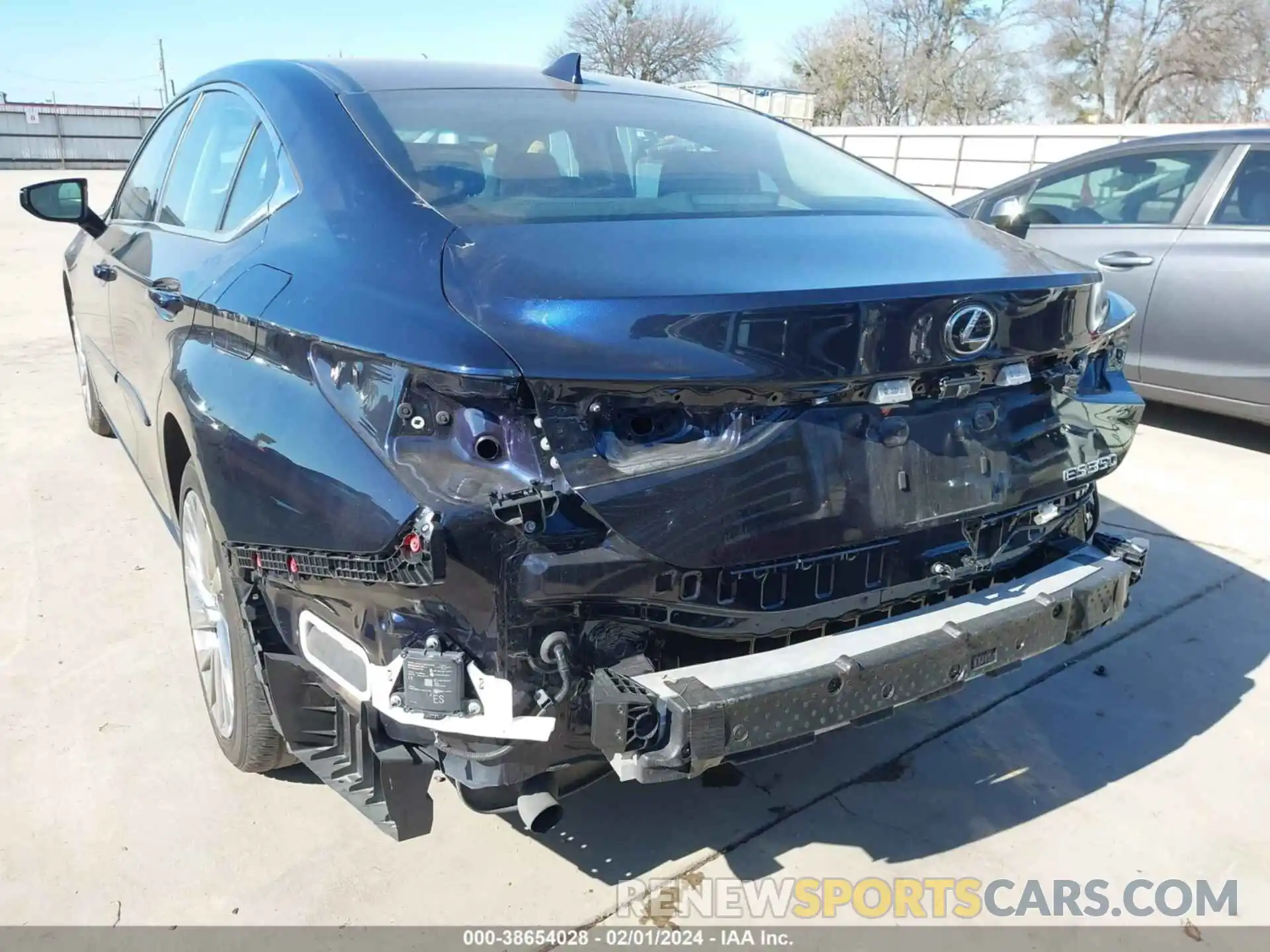 6 Photograph of a damaged car 58ABZ1B12KU023886 LEXUS ES 350 2019