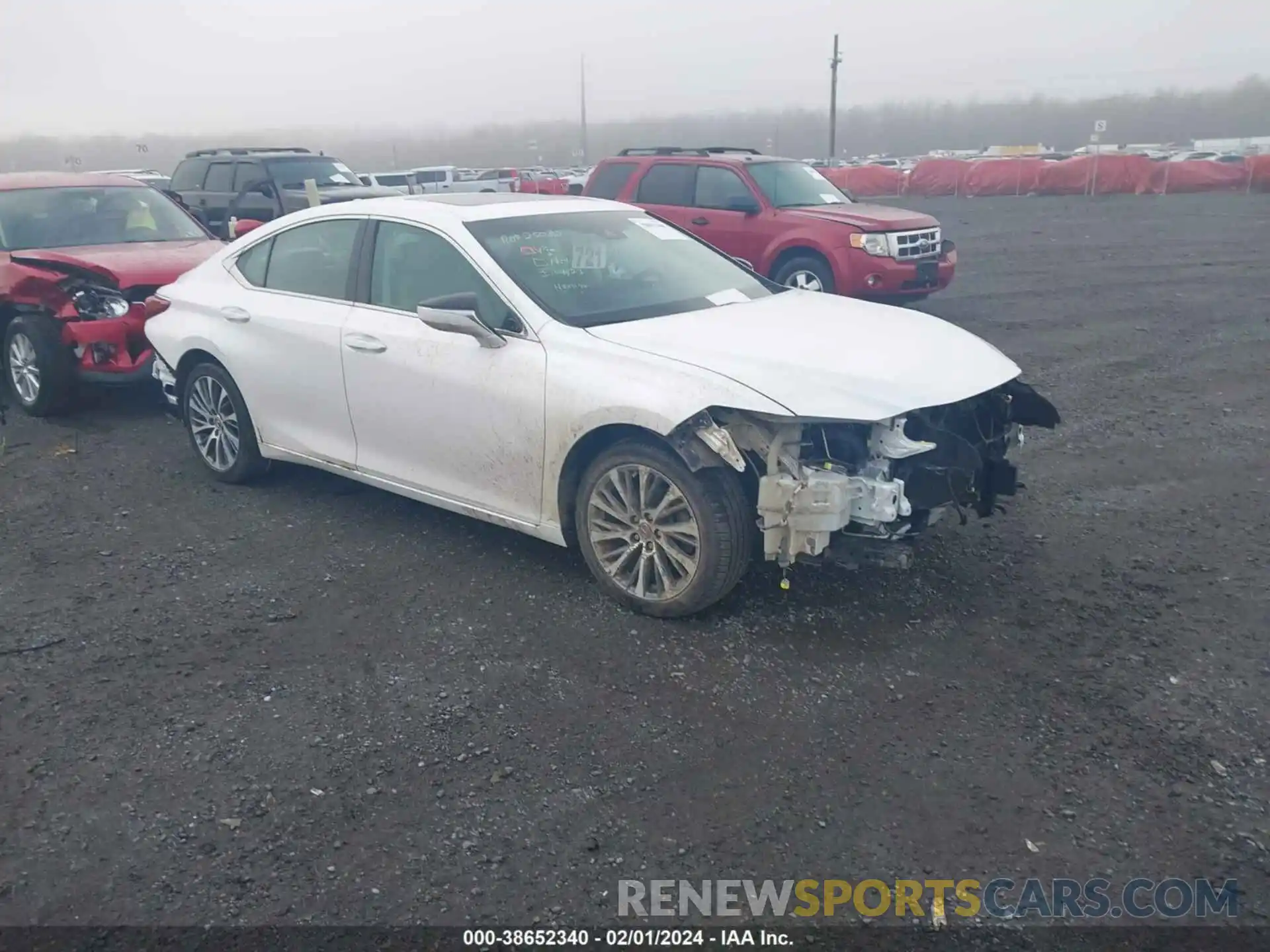 1 Photograph of a damaged car 58ABZ1B12KU034127 LEXUS ES 350 2019