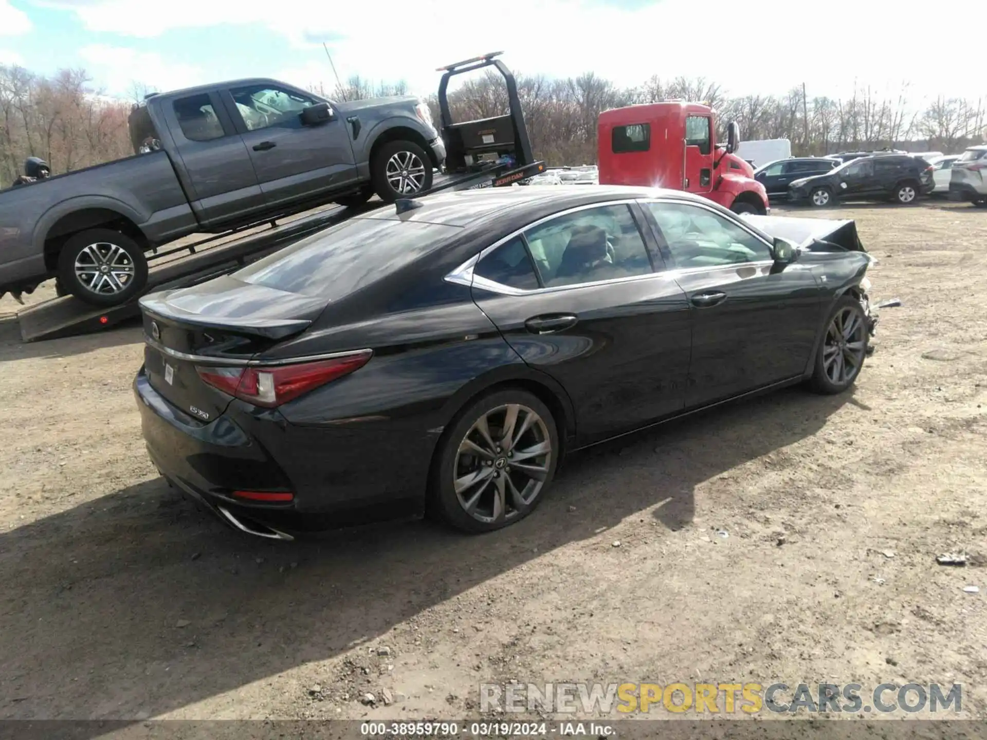 4 Photograph of a damaged car 58ABZ1B12KU043006 LEXUS ES 350 2019