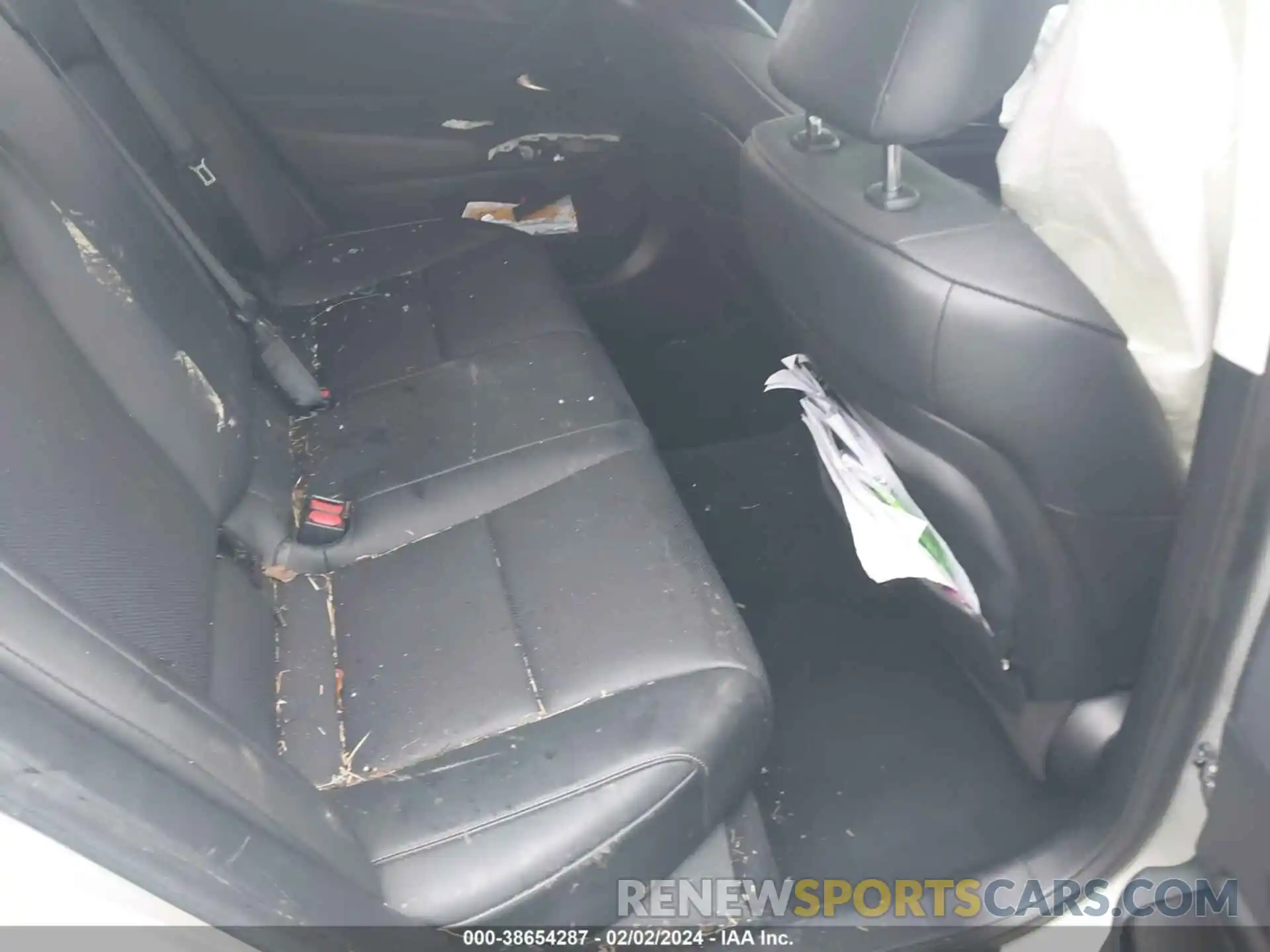 8 Photograph of a damaged car 58ABZ1B14KU020567 LEXUS ES 350 2019