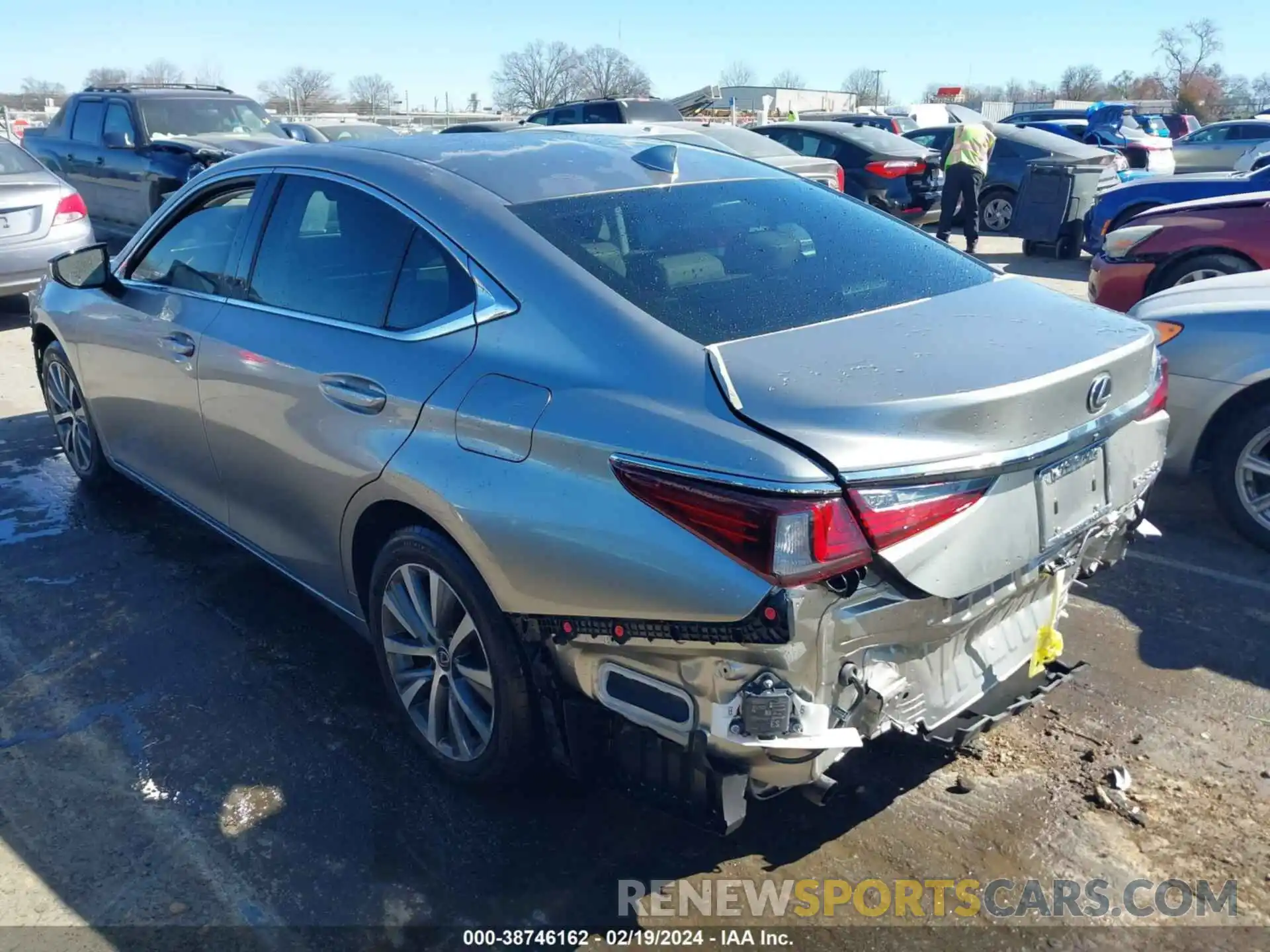 14 Photograph of a damaged car 58ABZ1B15KU042190 LEXUS ES 350 2019