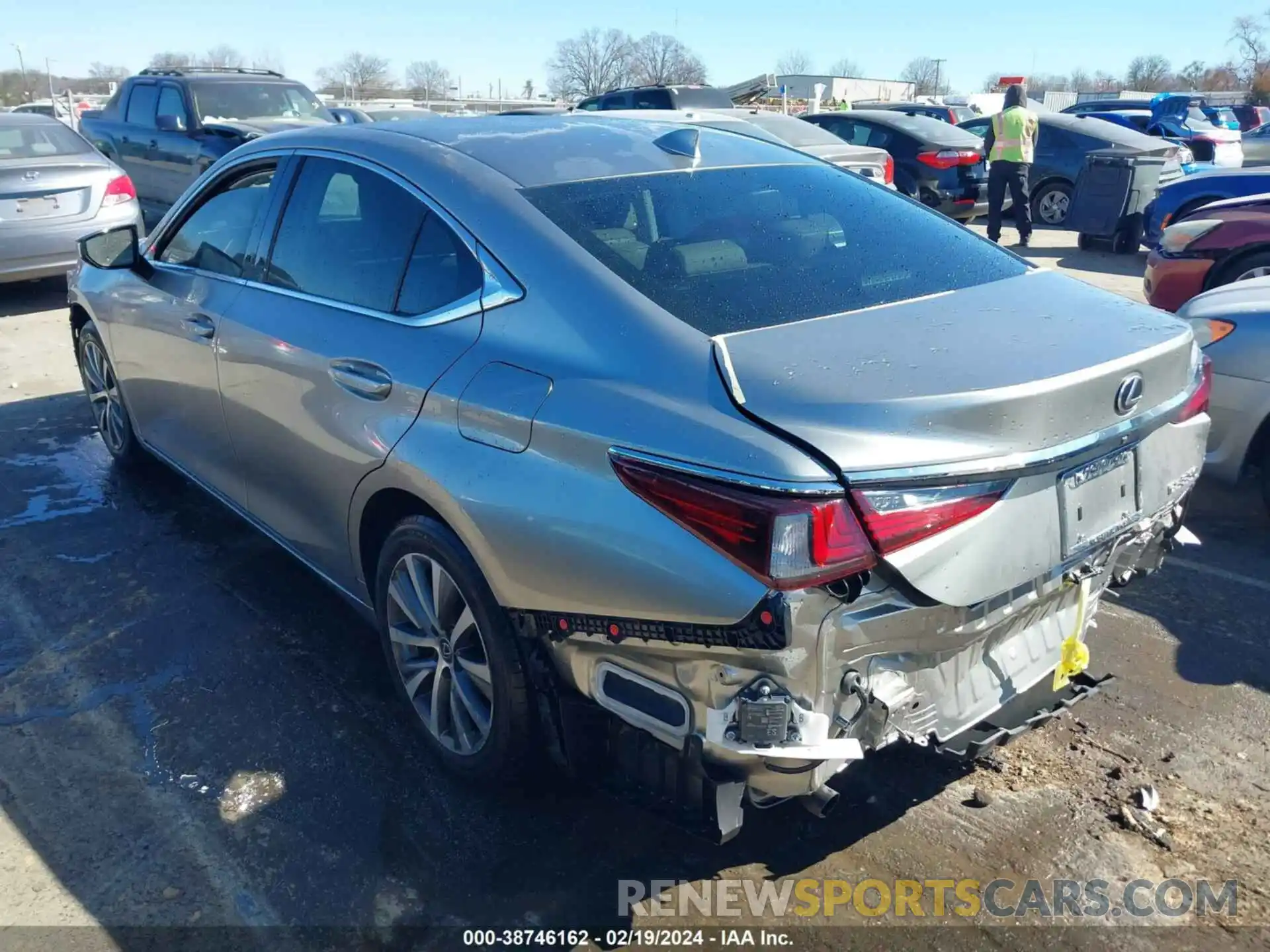 3 Photograph of a damaged car 58ABZ1B15KU042190 LEXUS ES 350 2019