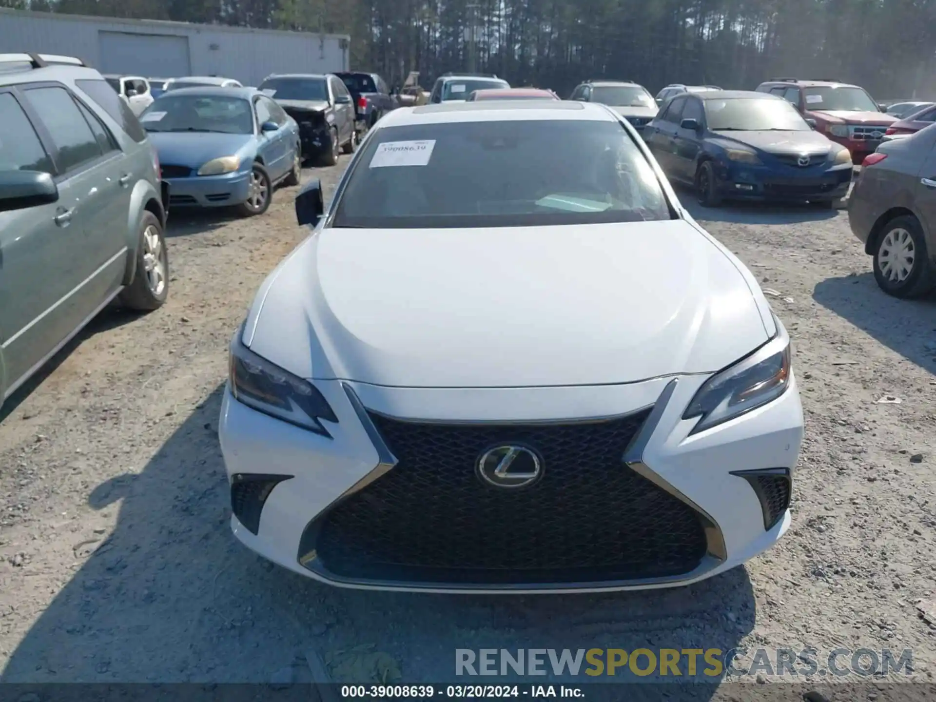 12 Photograph of a damaged car 58ABZ1B17KU032437 LEXUS ES 350 2019