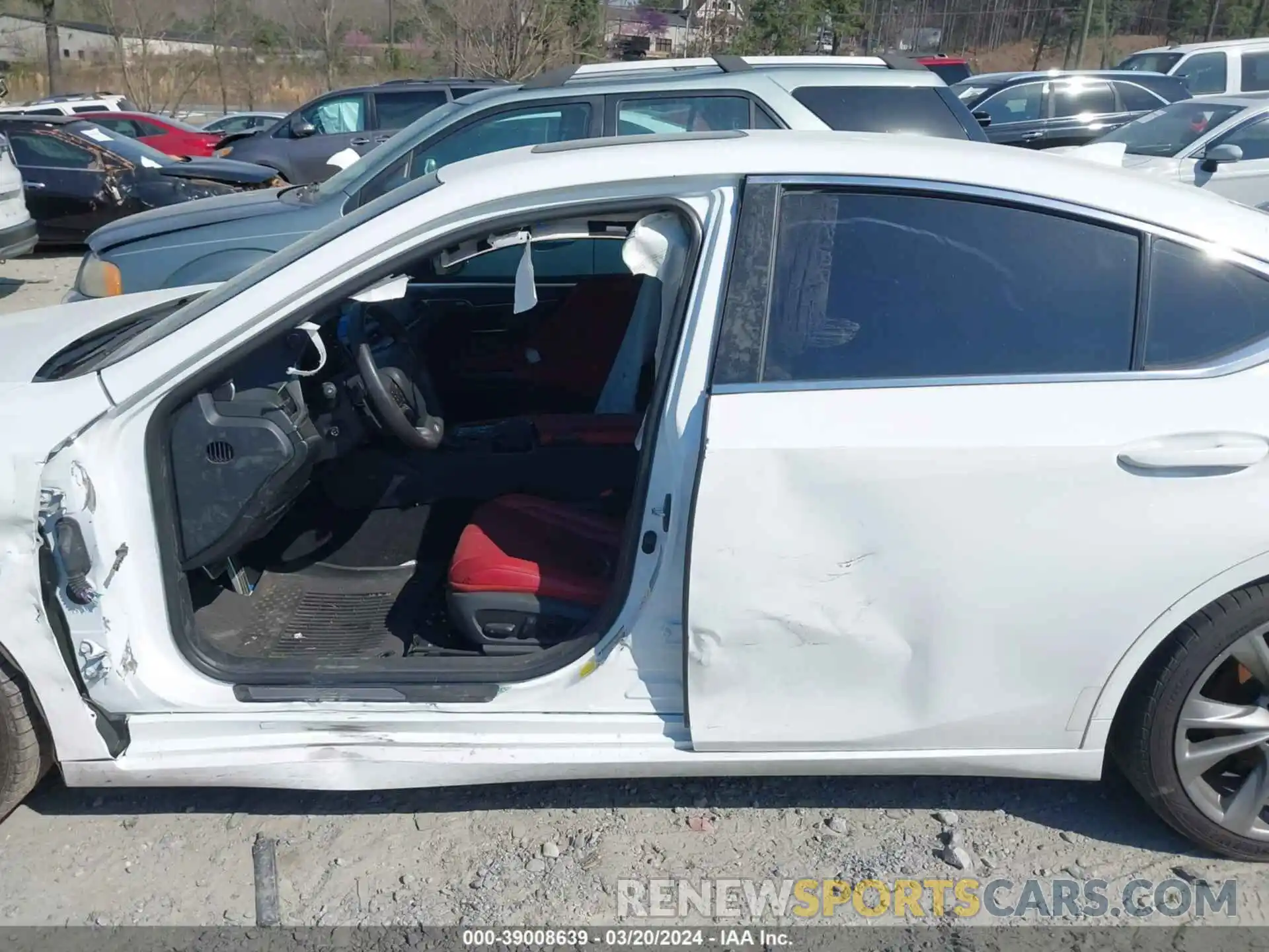 14 Photograph of a damaged car 58ABZ1B17KU032437 LEXUS ES 350 2019