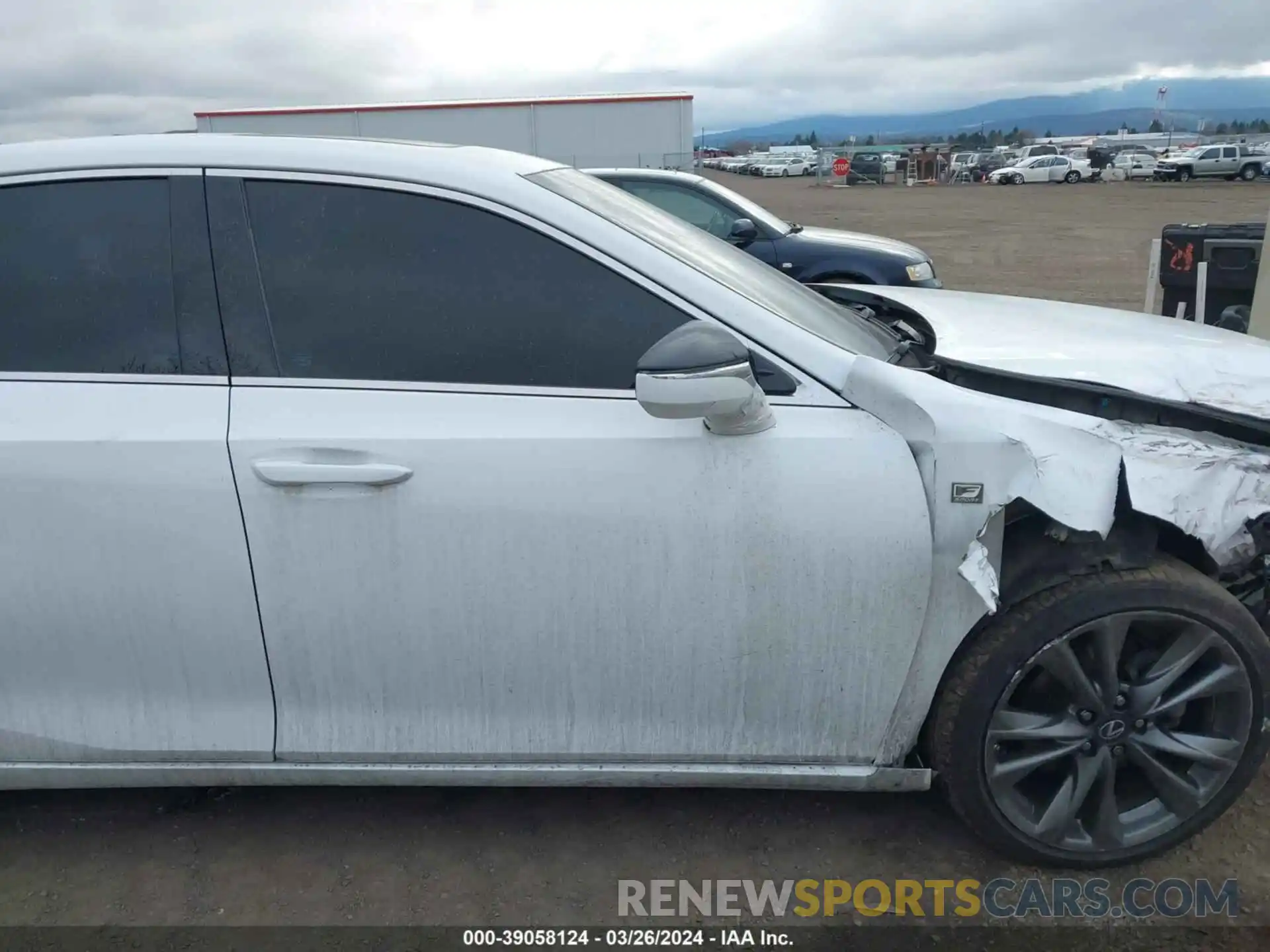 13 Photograph of a damaged car 58ABZ1B18KU004789 LEXUS ES 350 2019