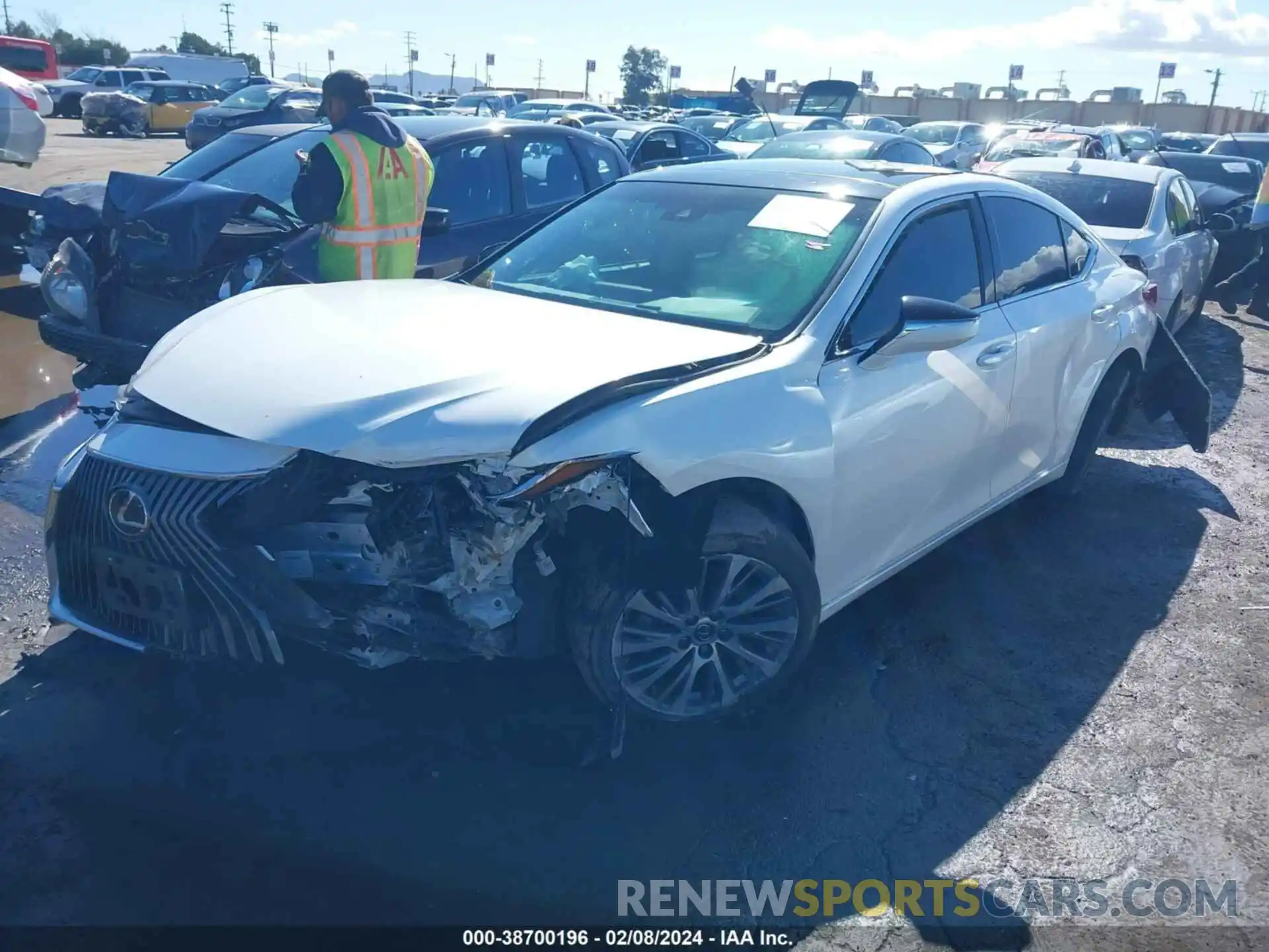 2 Photograph of a damaged car 58ADZ1B19LU066289 LEXUS ES 350 2020