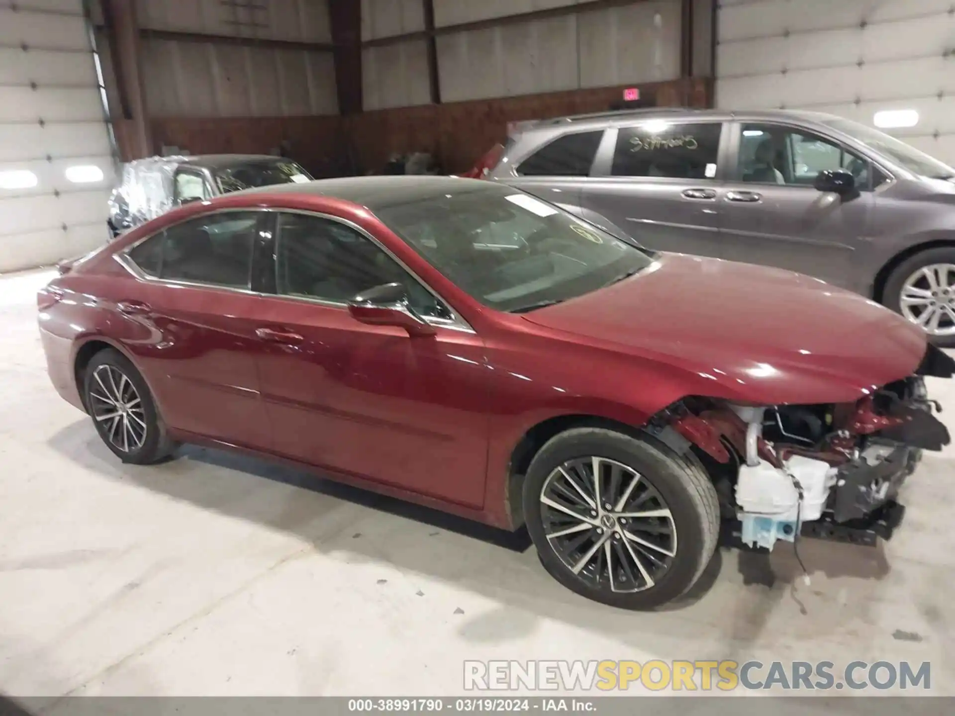 13 Photograph of a damaged car 58ADZ1B17NU113127 LEXUS ES 350 2022