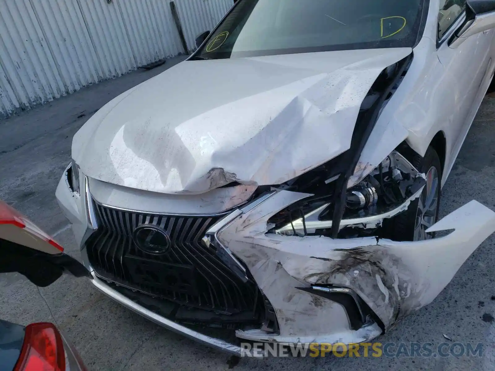 9 Photograph of a damaged car 58ACZ1B10LU075961 LEXUS ES 350 BAS 2020