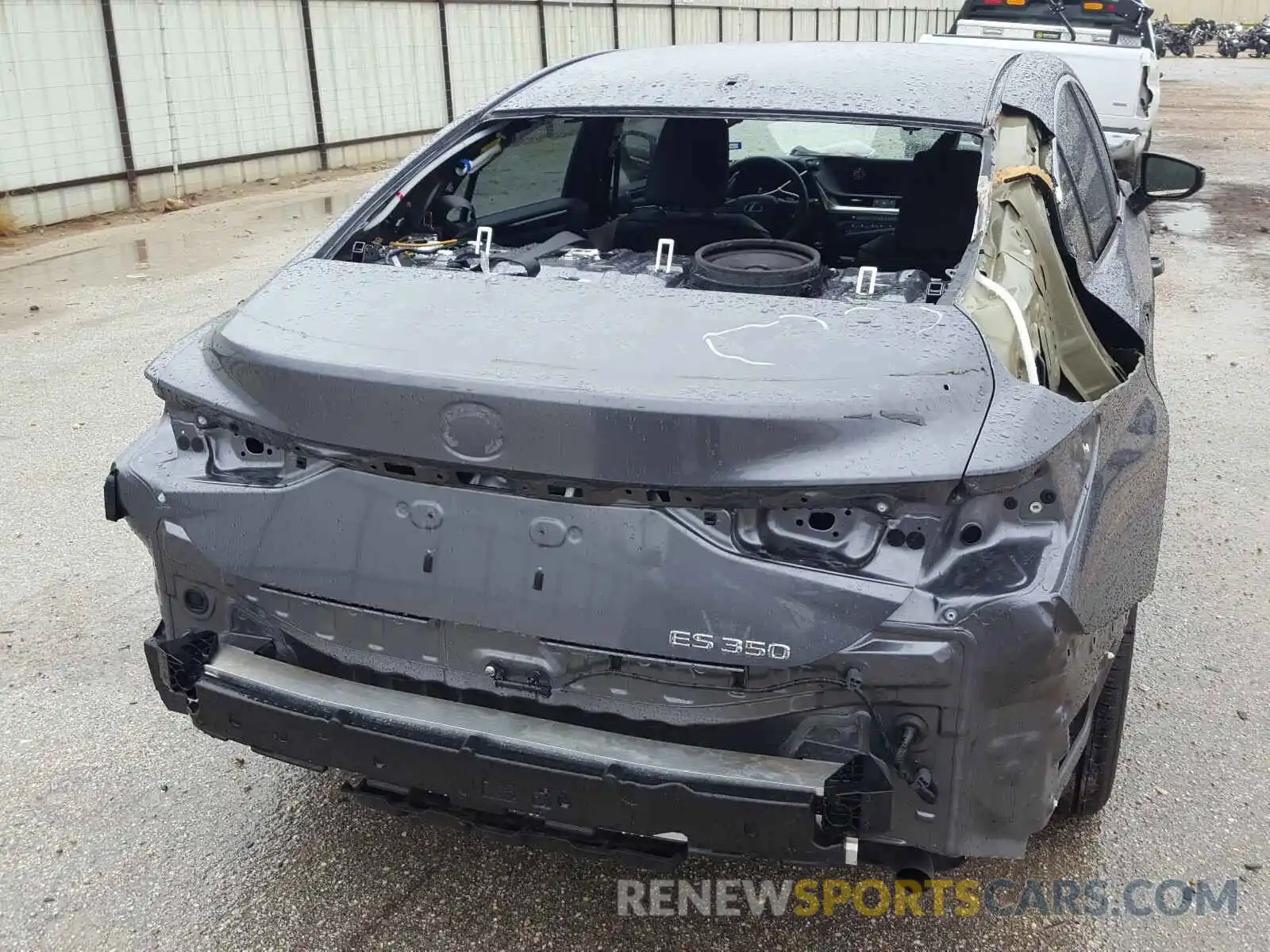 9 Photograph of a damaged car 58ACZ1B16LU056041 LEXUS ES 350 BAS 2020