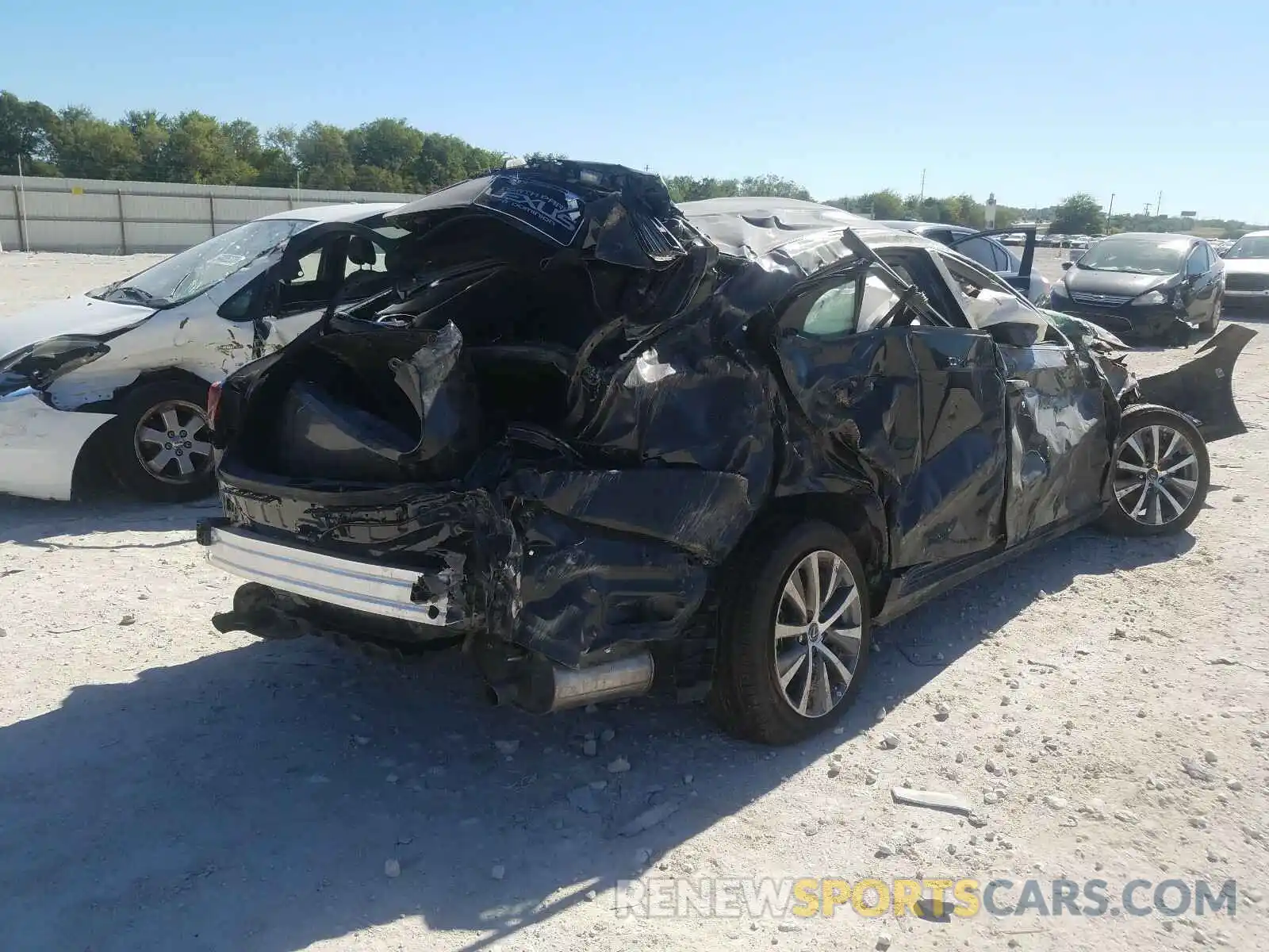 4 Фотография поврежденного автомобиля 58ACZ1B19LU079958 LEXUS ES 350 BAS 2020