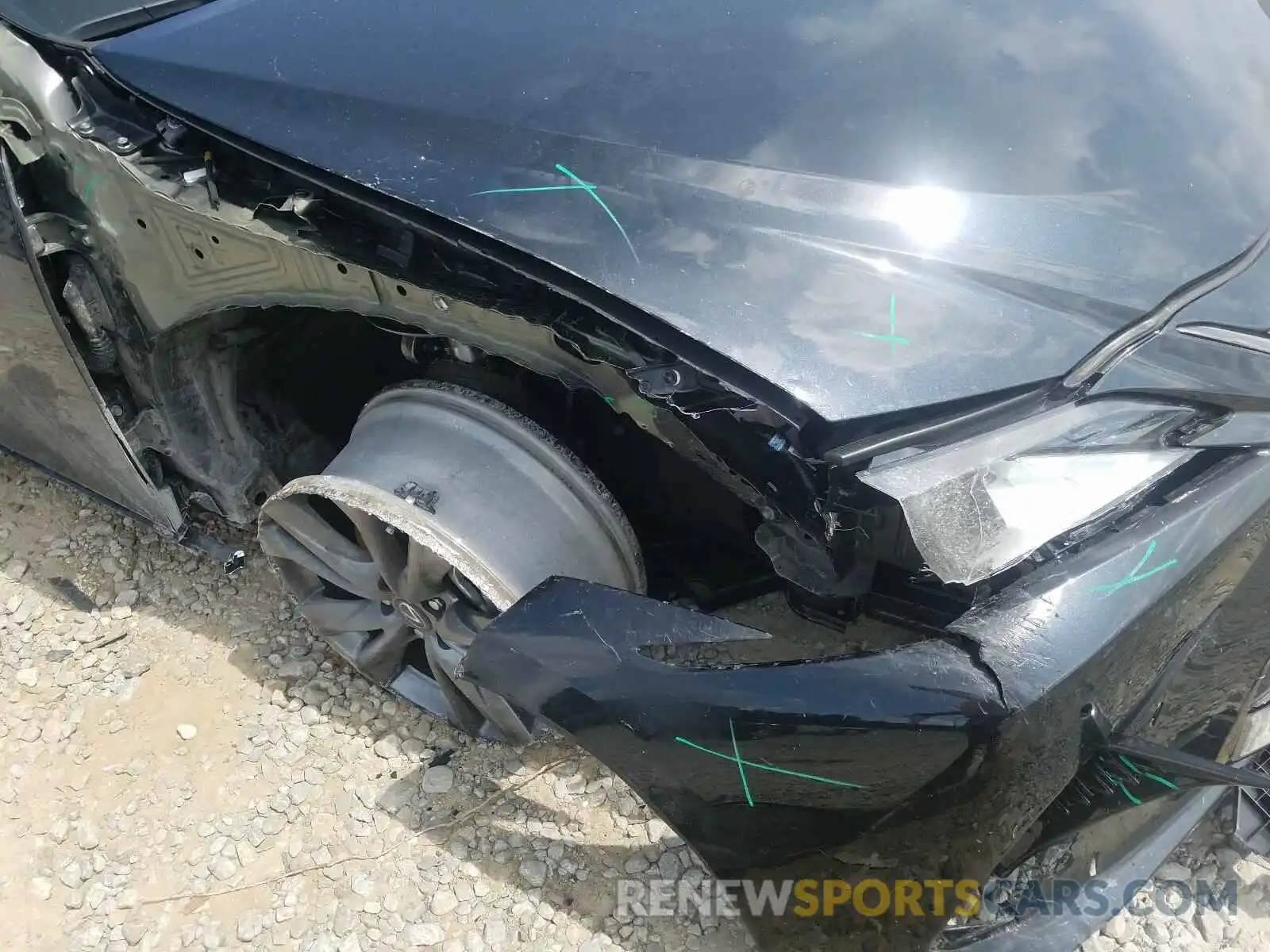 9 Photograph of a damaged car 58AGZ1B14LU067797 LEXUS ES 350 F-S 2020