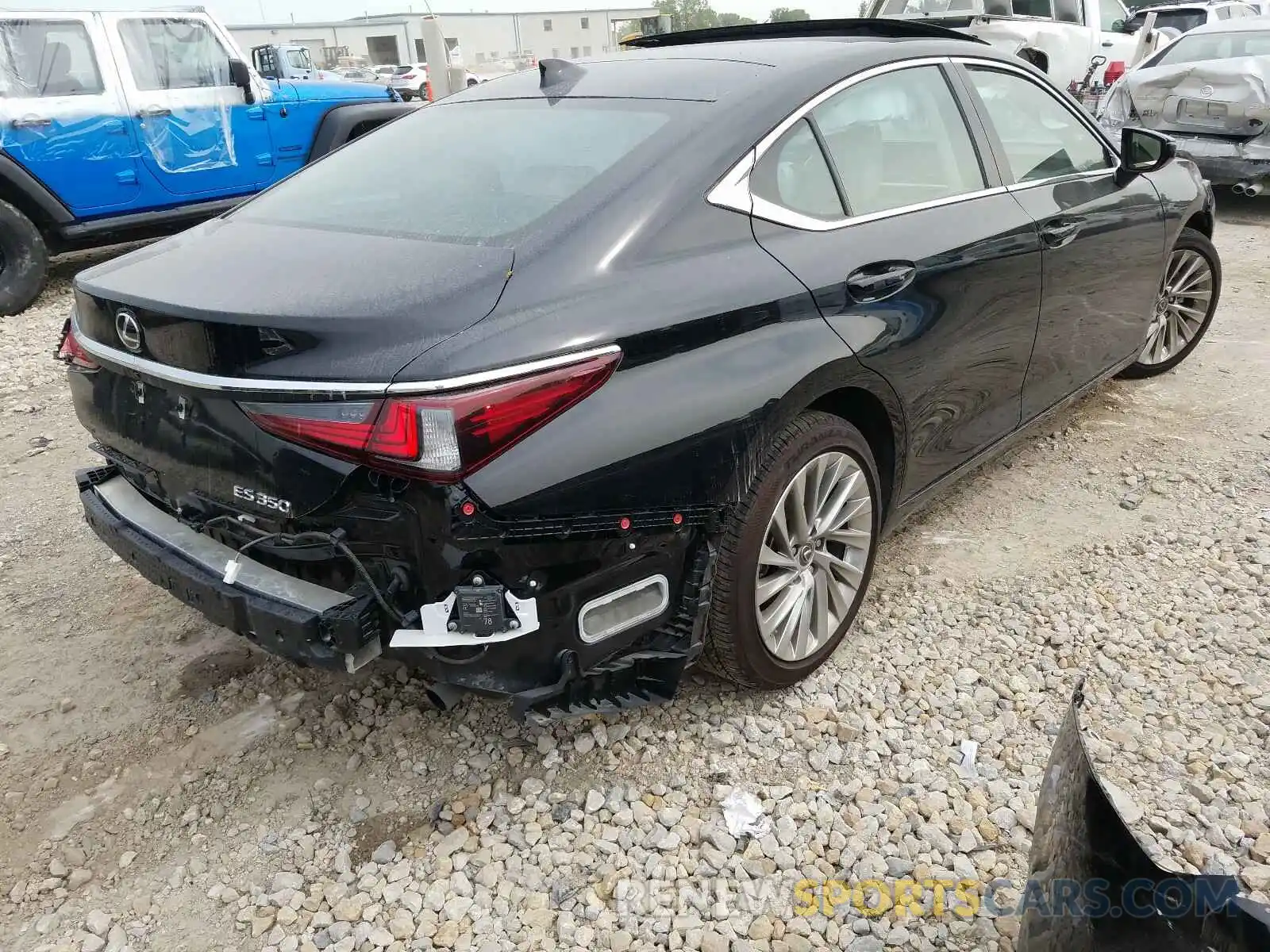 4 Фотография поврежденного автомобиля 58AEZ1B10LU055993 LEXUS ES 350 LUX 2020