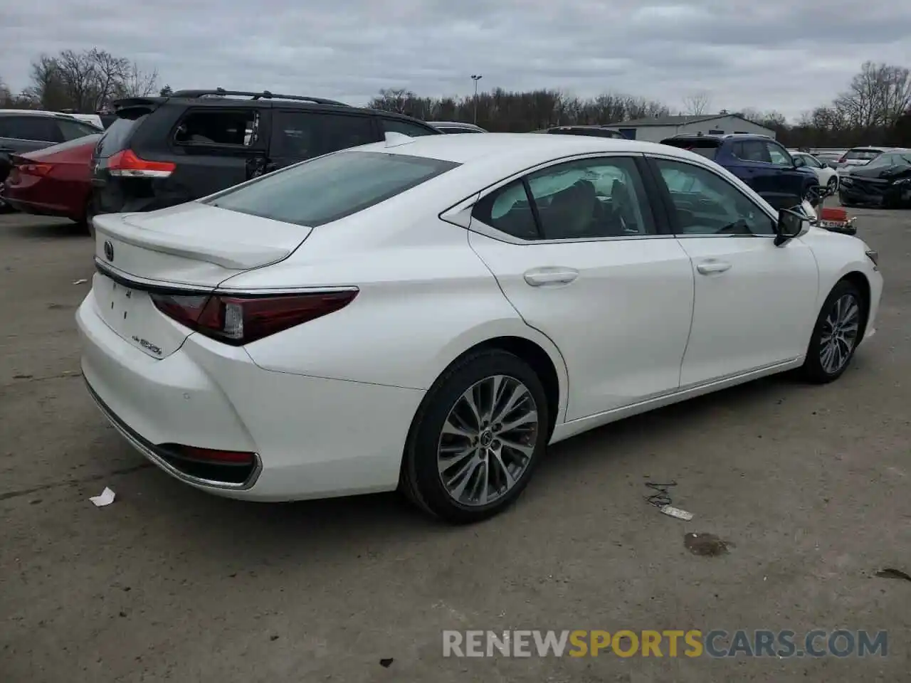 3 Photograph of a damaged car 58AD11D16MU005648 LEXUS ES250 2021