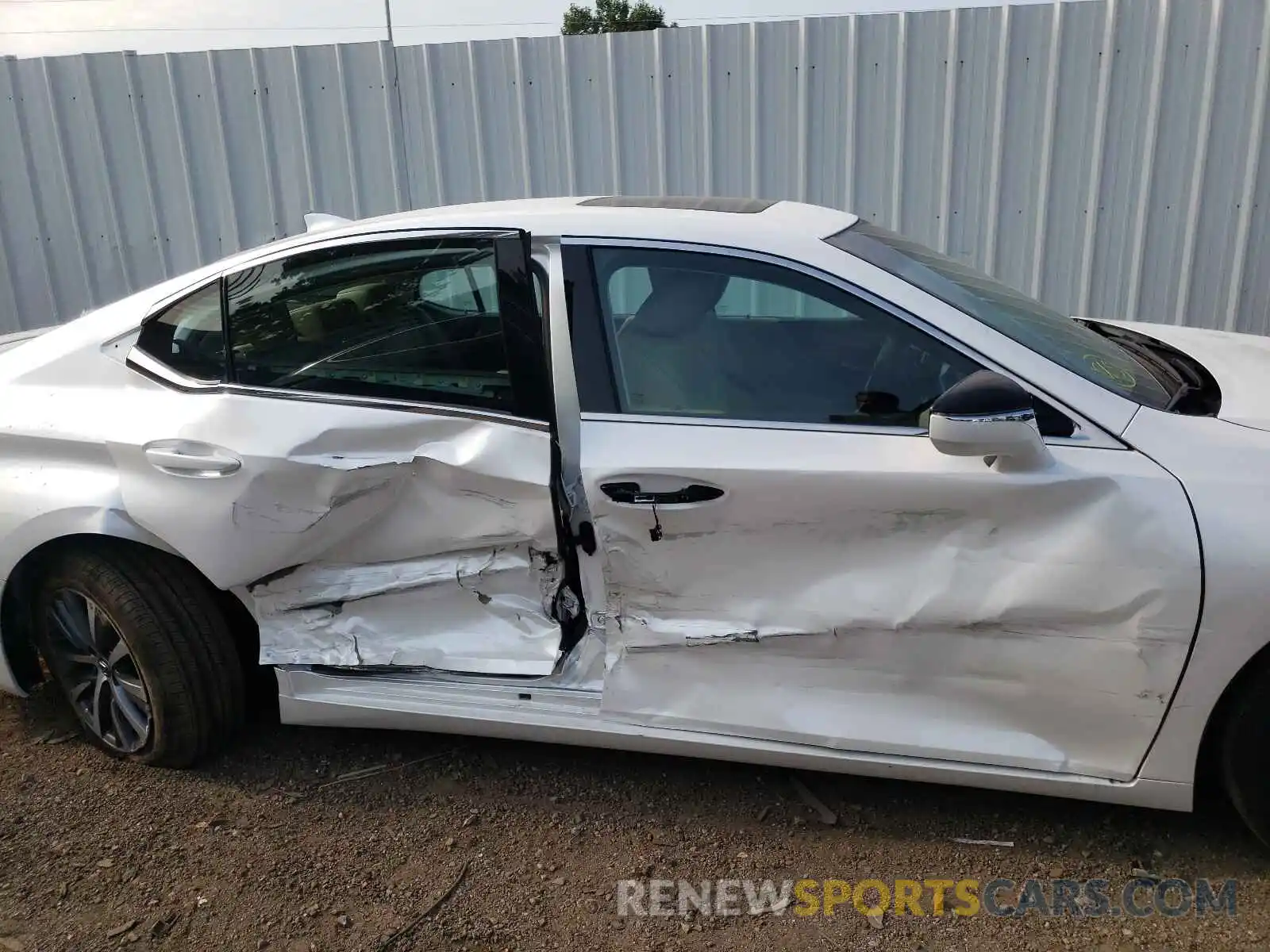 9 Photograph of a damaged car 58AD11D17MU001320 LEXUS ES250 2021