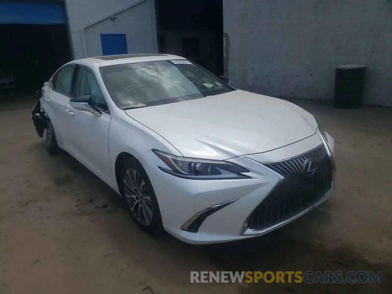 1 Фотография поврежденного автомобиля 58AD11D1XMU005605 LEXUS ES250 2021