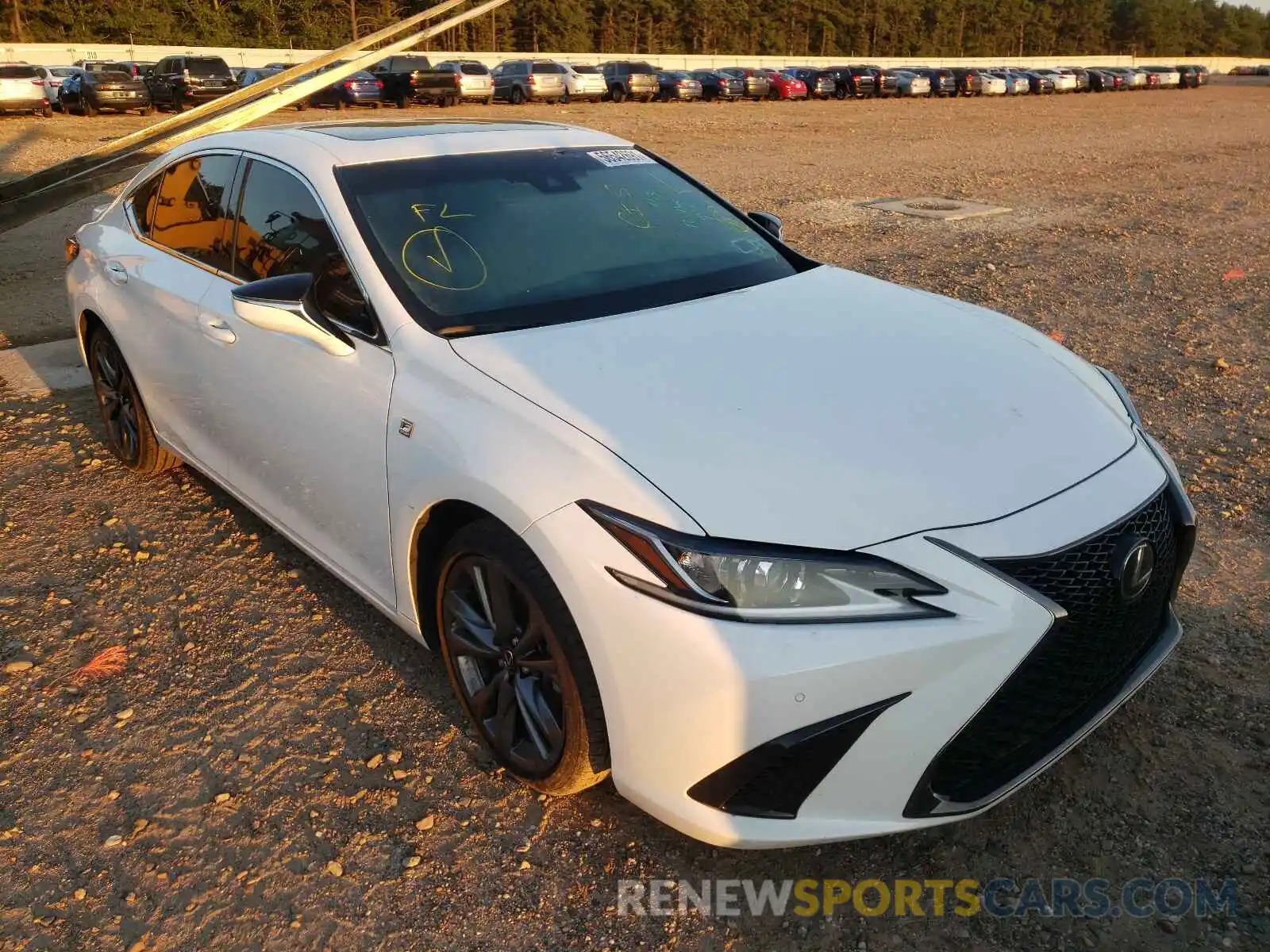 1 Photograph of a damaged car 58AG11D16MU001659 LEXUS ES250 2021