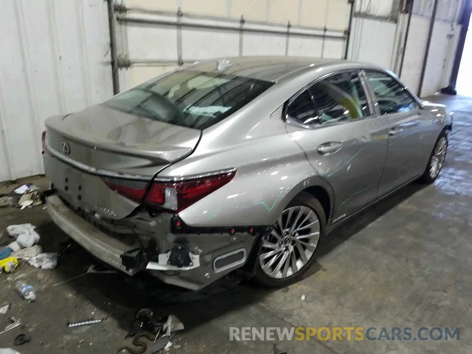 4 Photograph of a damaged car 58AB21B11KU001253 LEXUS ES300 2019