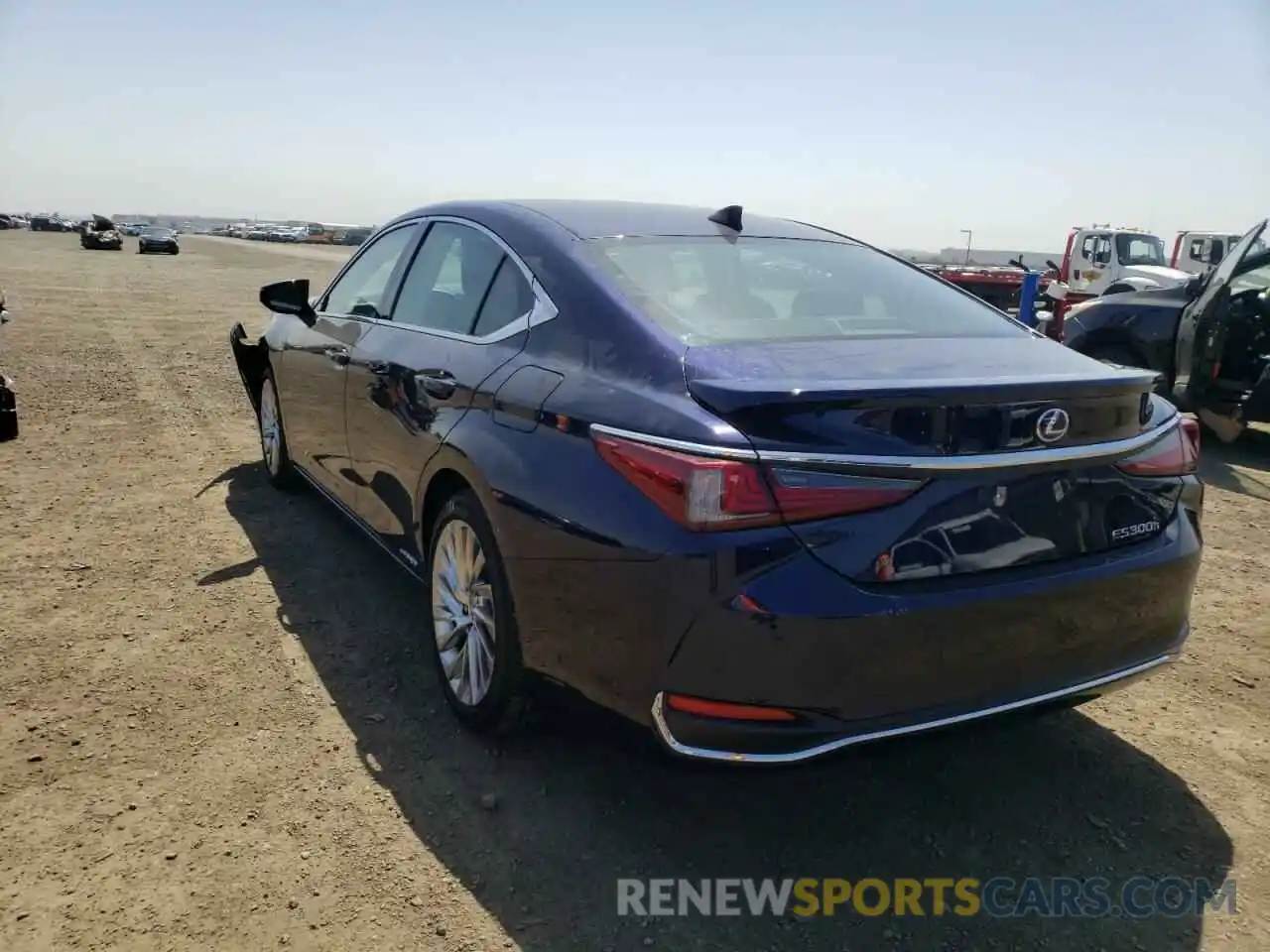 3 Photograph of a damaged car 58AB21B13KU001545 LEXUS ES300 2019