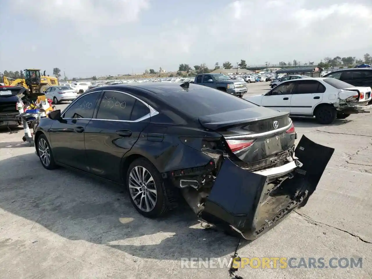 3 Photograph of a damaged car 58AB21B14KU003157 LEXUS ES300 2019