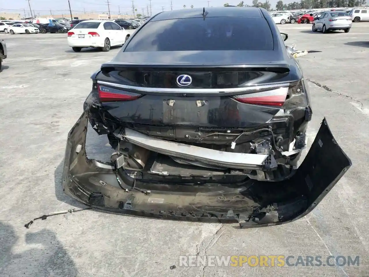 9 Photograph of a damaged car 58AB21B14KU003157 LEXUS ES300 2019